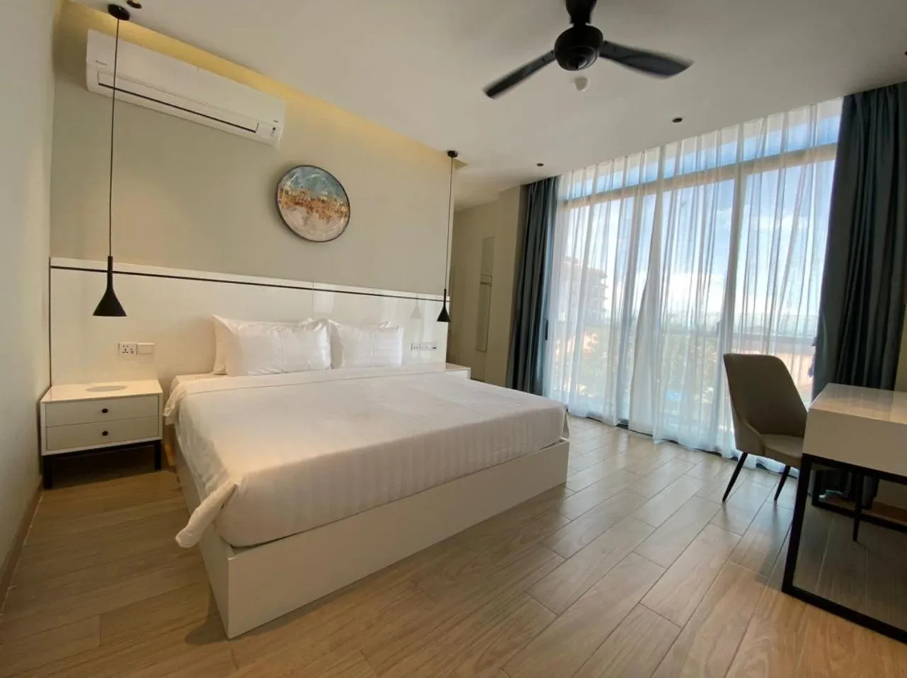 Bedroom, Bed in Grace Samudera Hotel