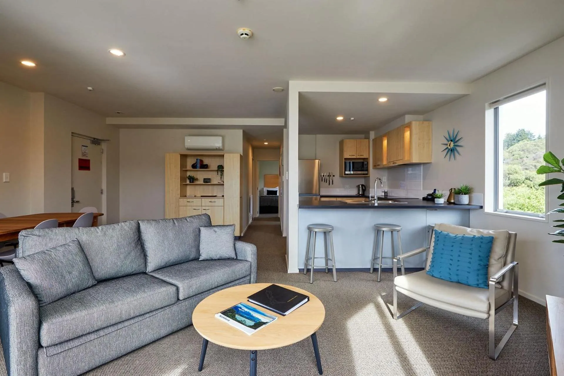 Living room in Waves on the Esplanade