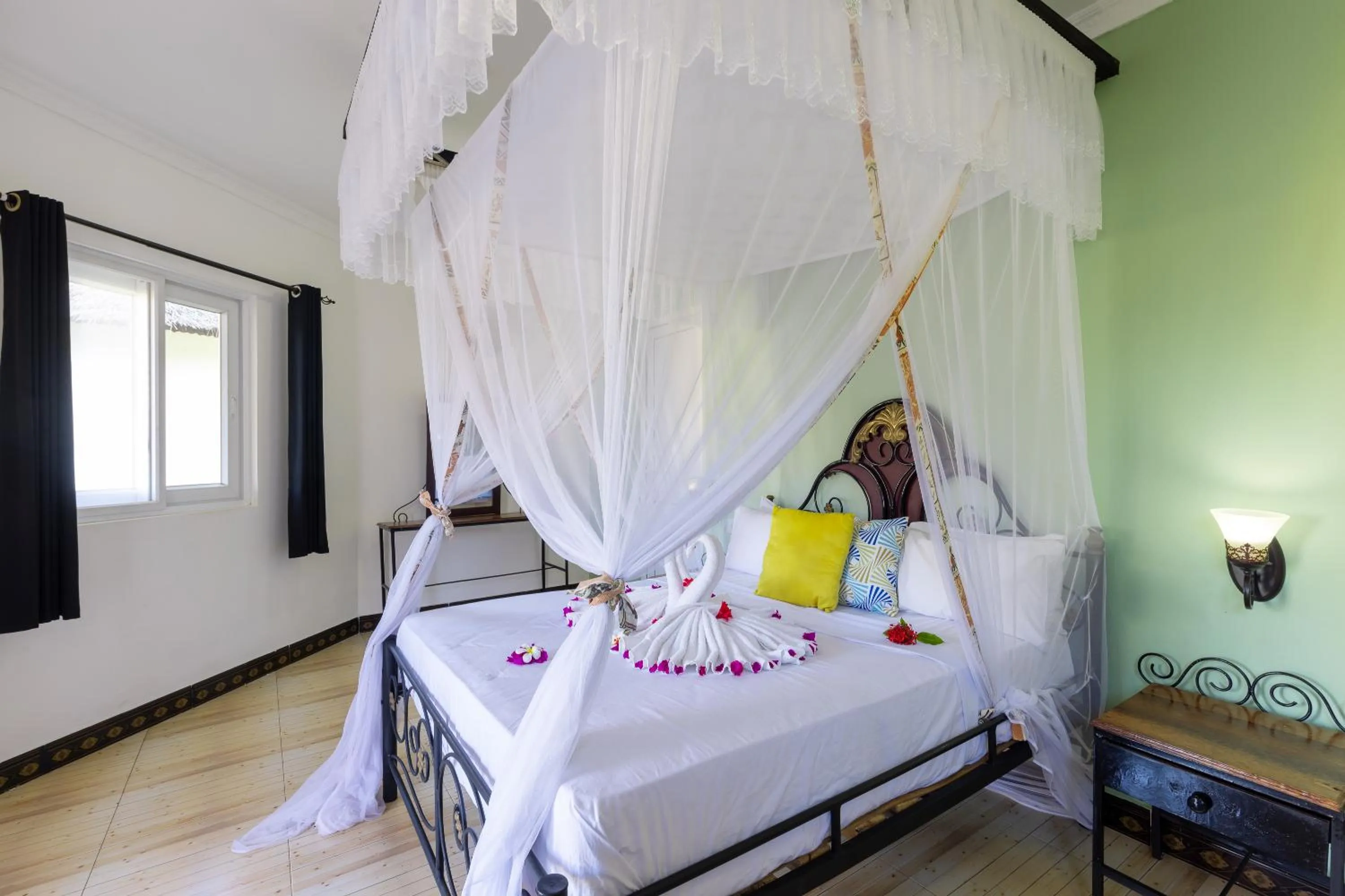 Bed in F-Zeen Boutique Hotel Zanzibar