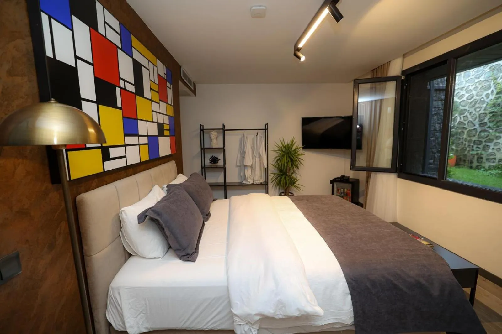 Bed in Çathan Art Hotel