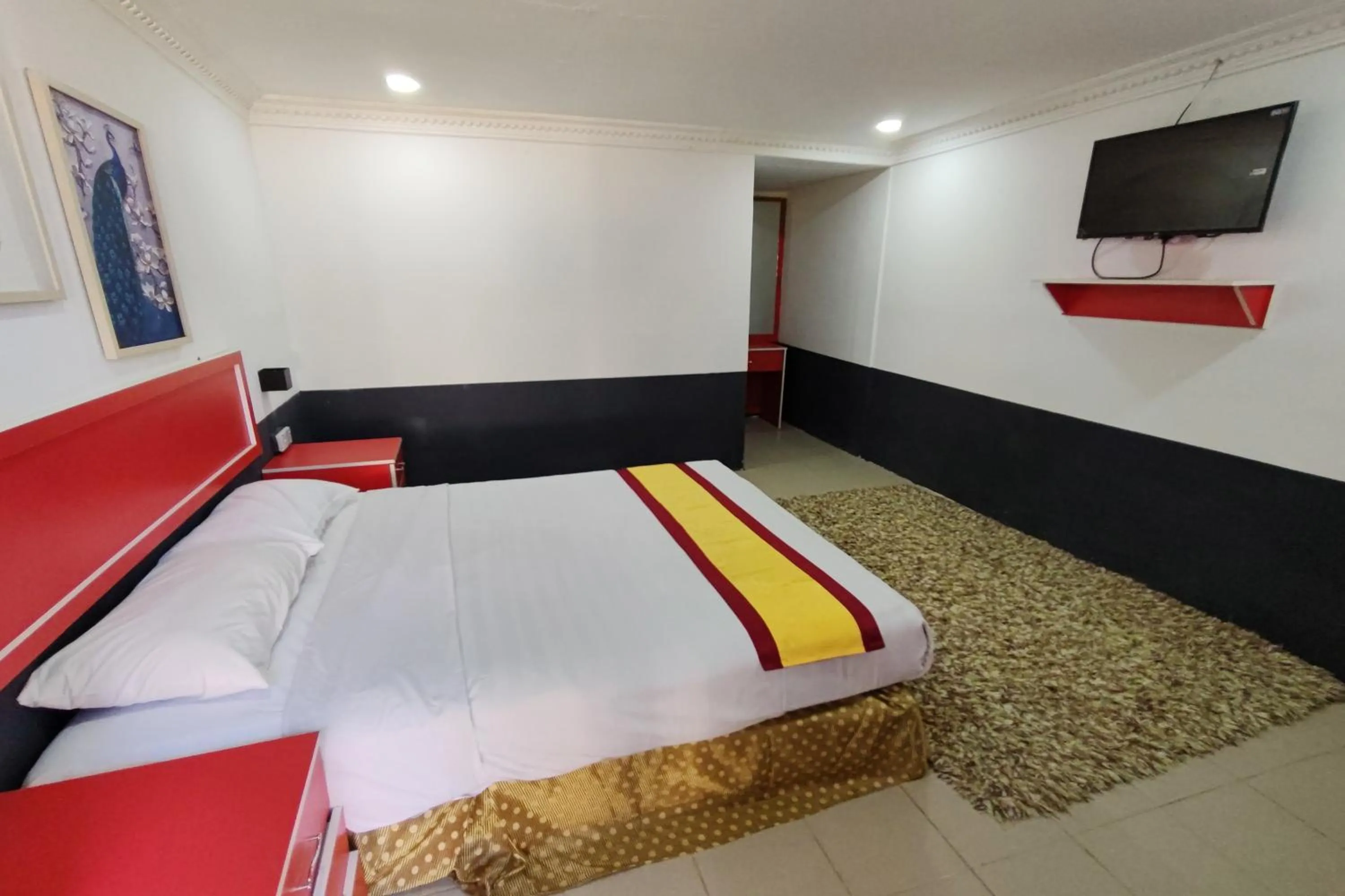 Bedroom, Bed in Green Town Hotels and Resorts