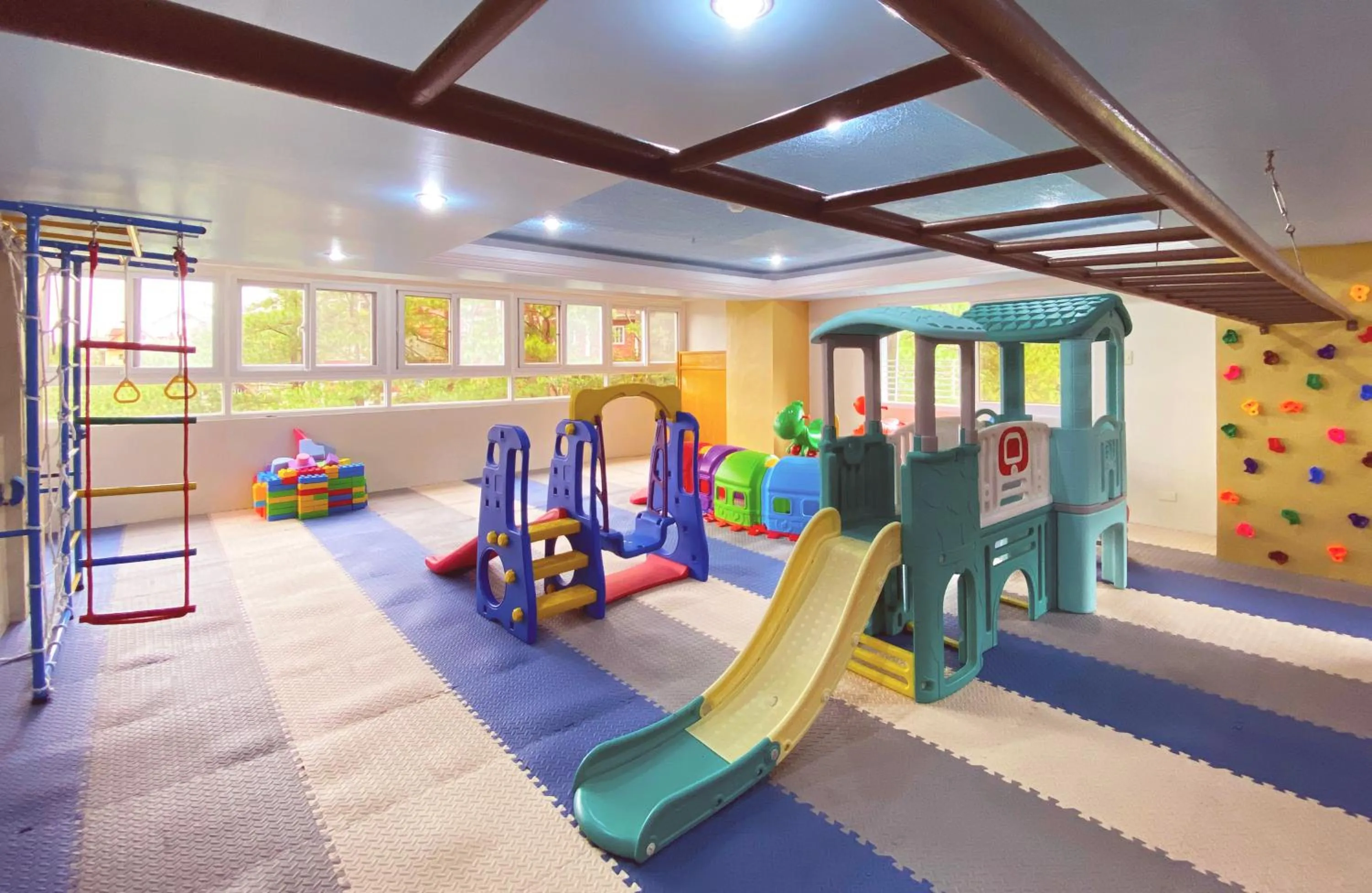 Restaurant/places to eat in Misty Hills