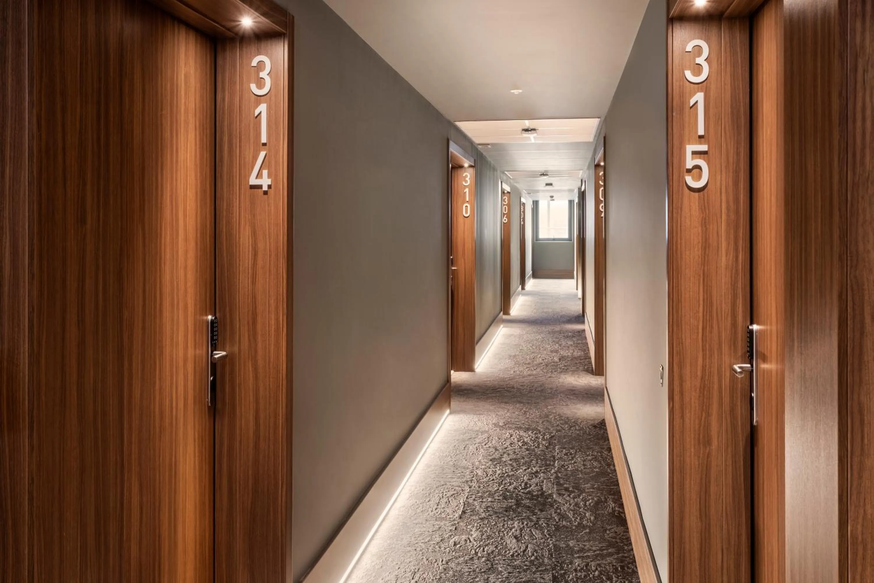 Property building in B&B HOTEL Lisboa Oeiras