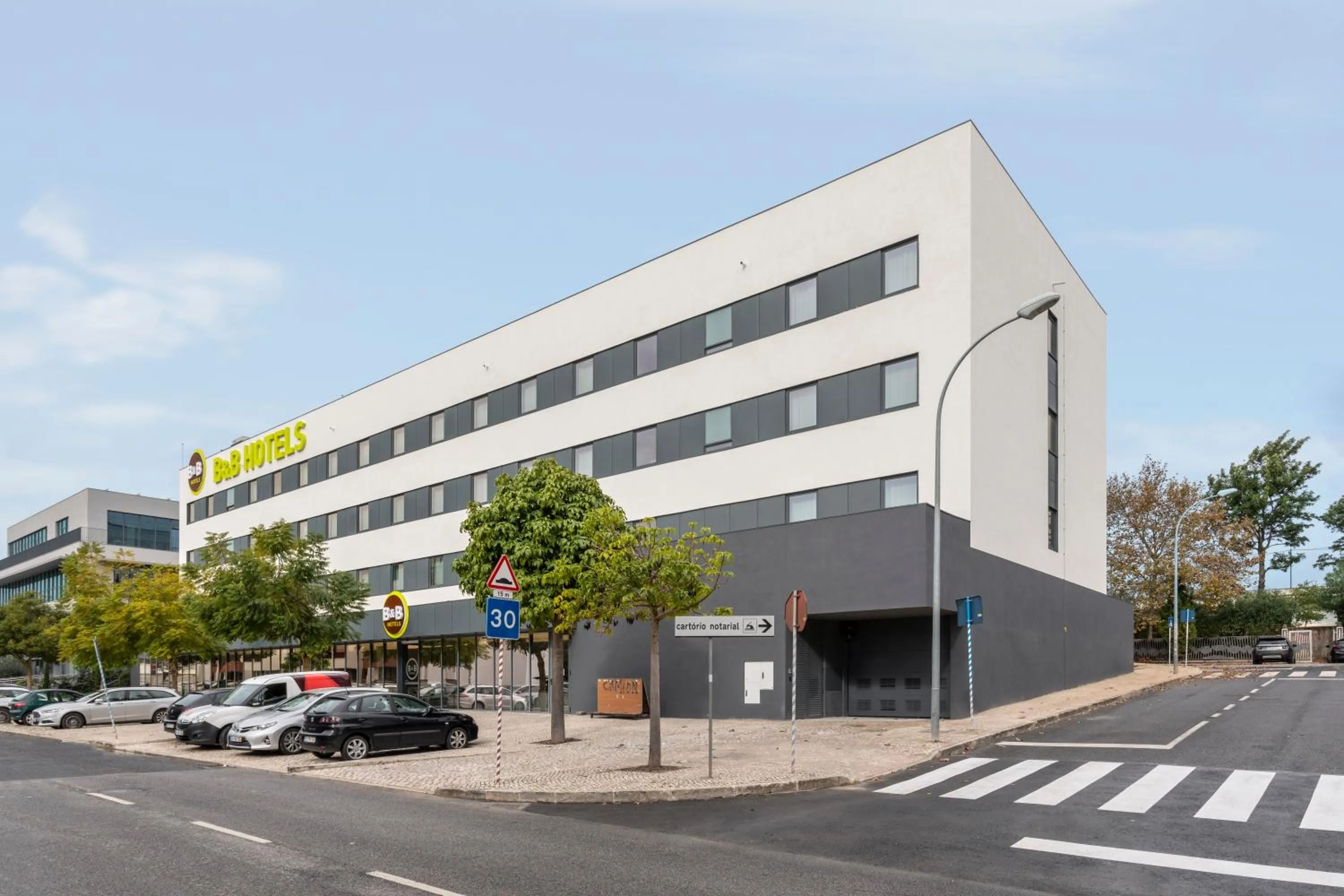 Property building in B&B HOTEL Lisboa Oeiras