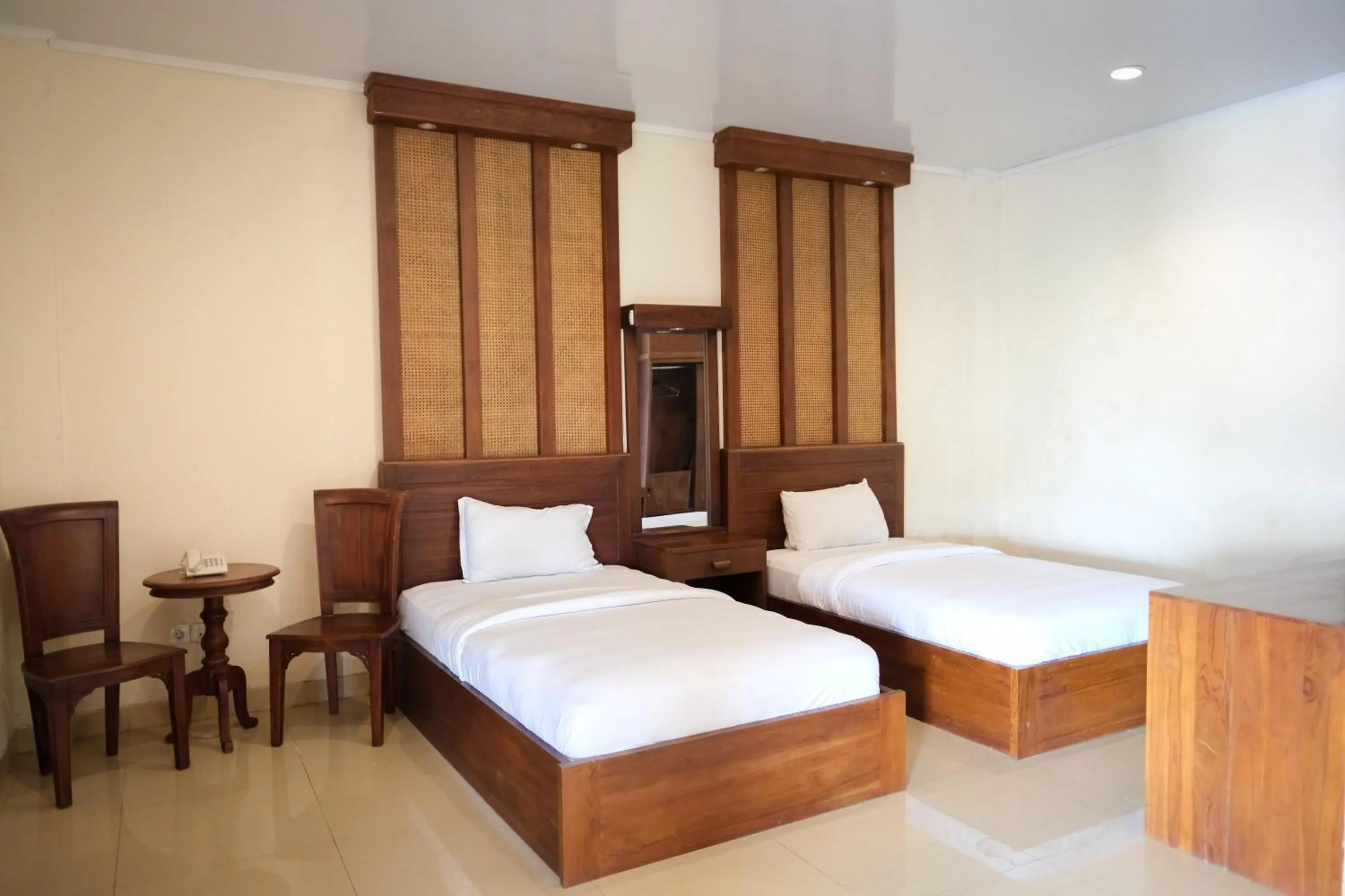 Bedroom, Bed in The Garden Suites New