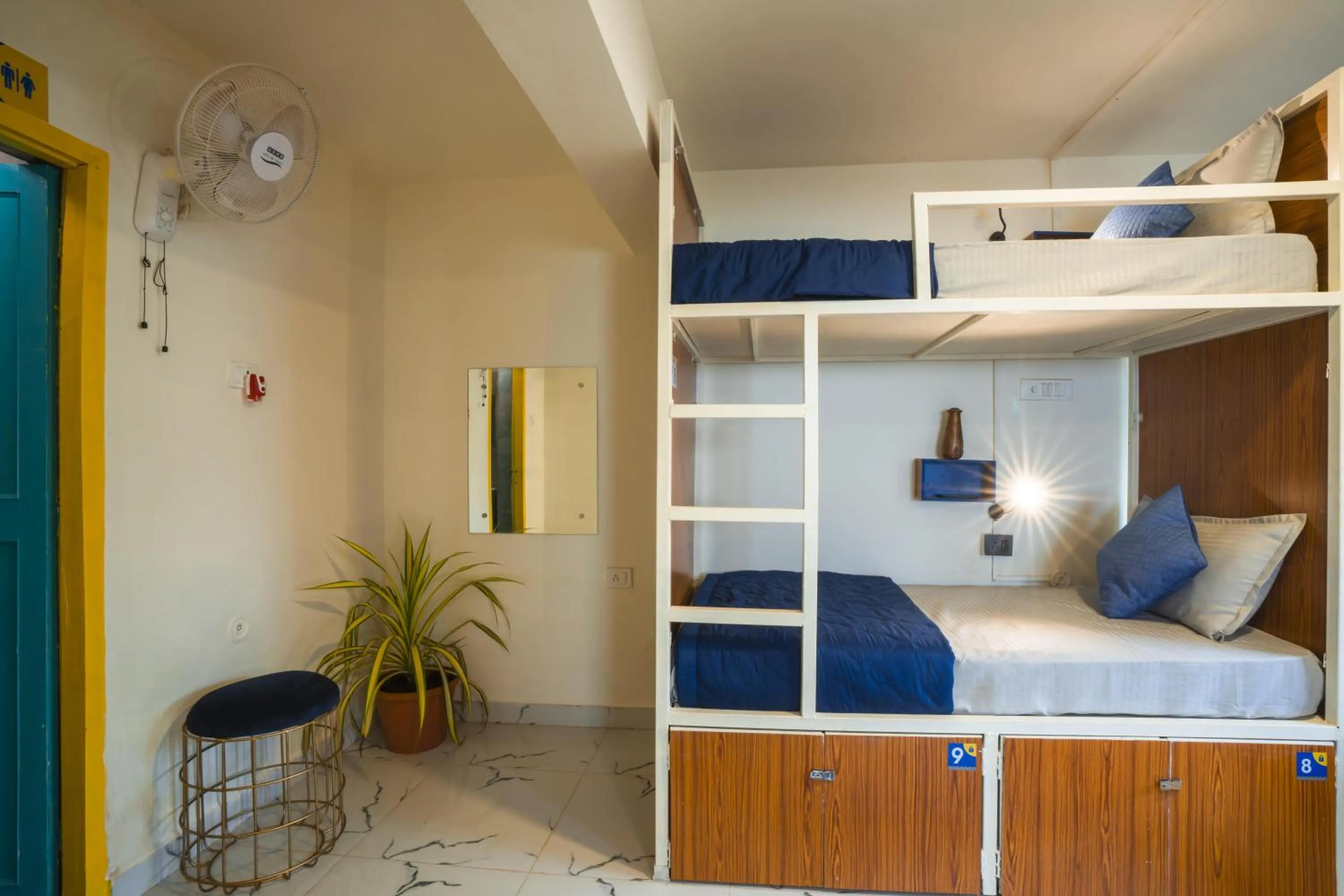 Bed in Shalom Backpackers Anjuna Goa