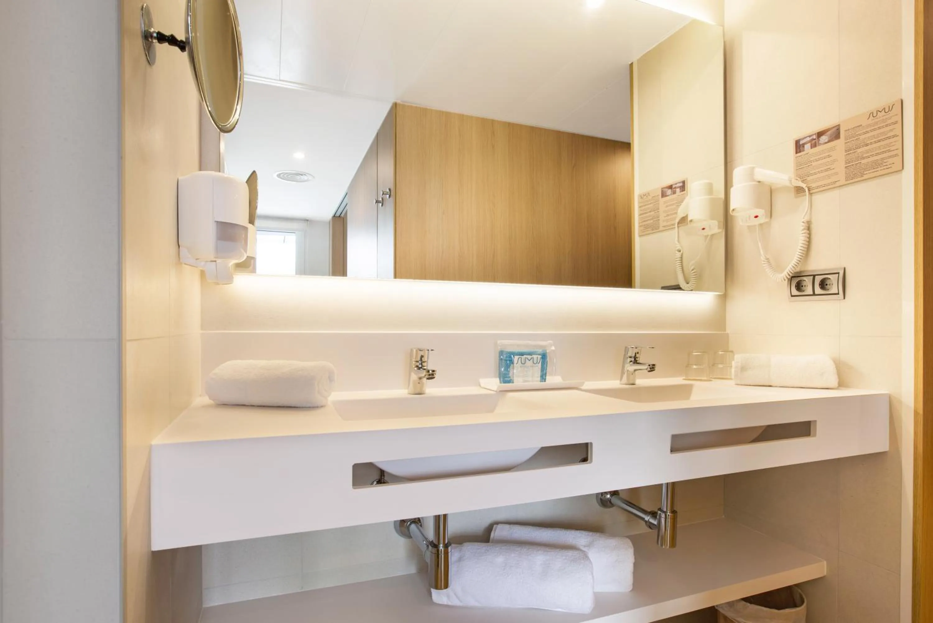 Toilet in Sumus Hotel Monteplaya & SPA 4Sup - Adults Only