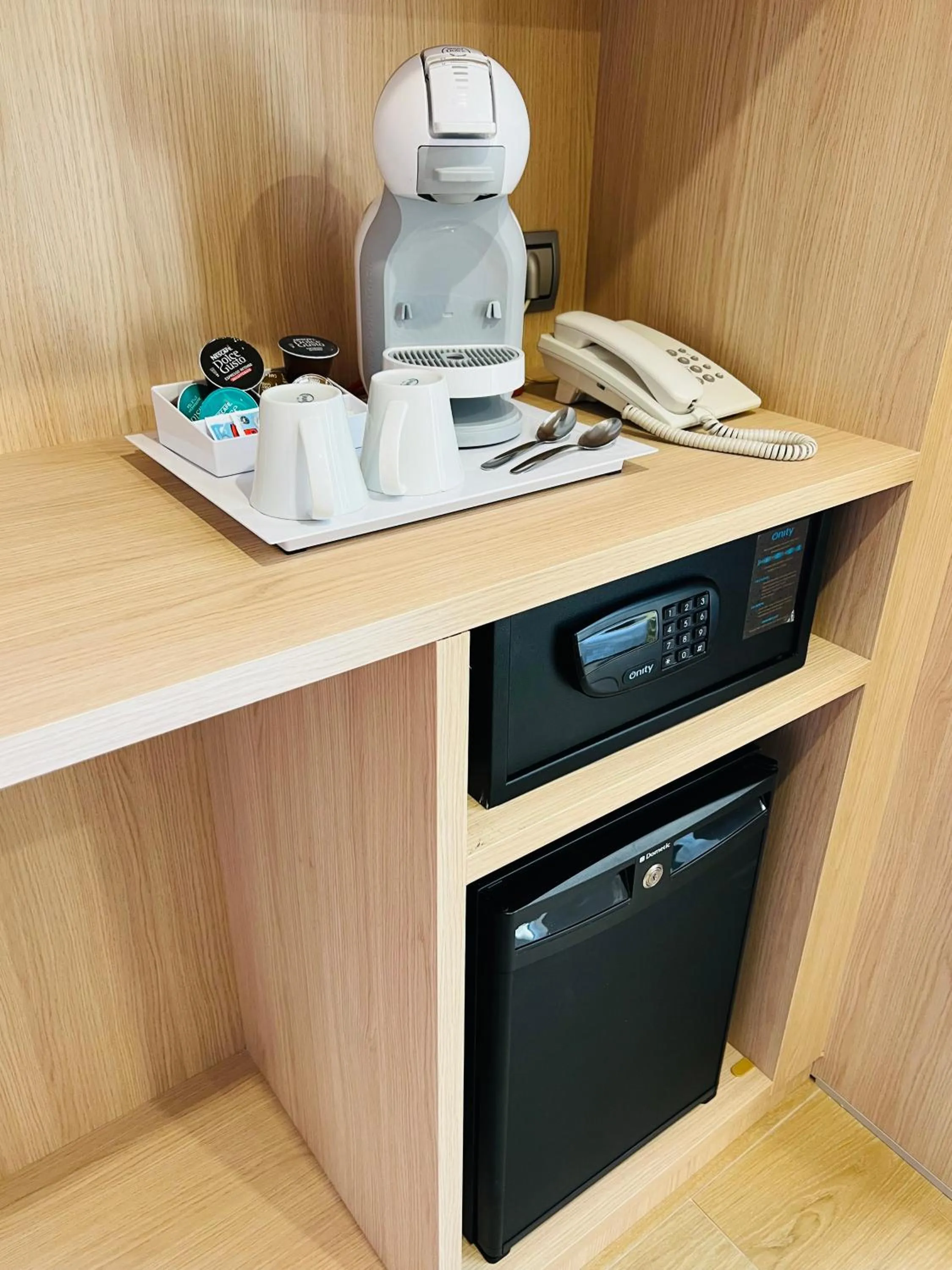 Coffee/tea facilities in Sumus Hotel Monteplaya & SPA 4Sup - Adults Only