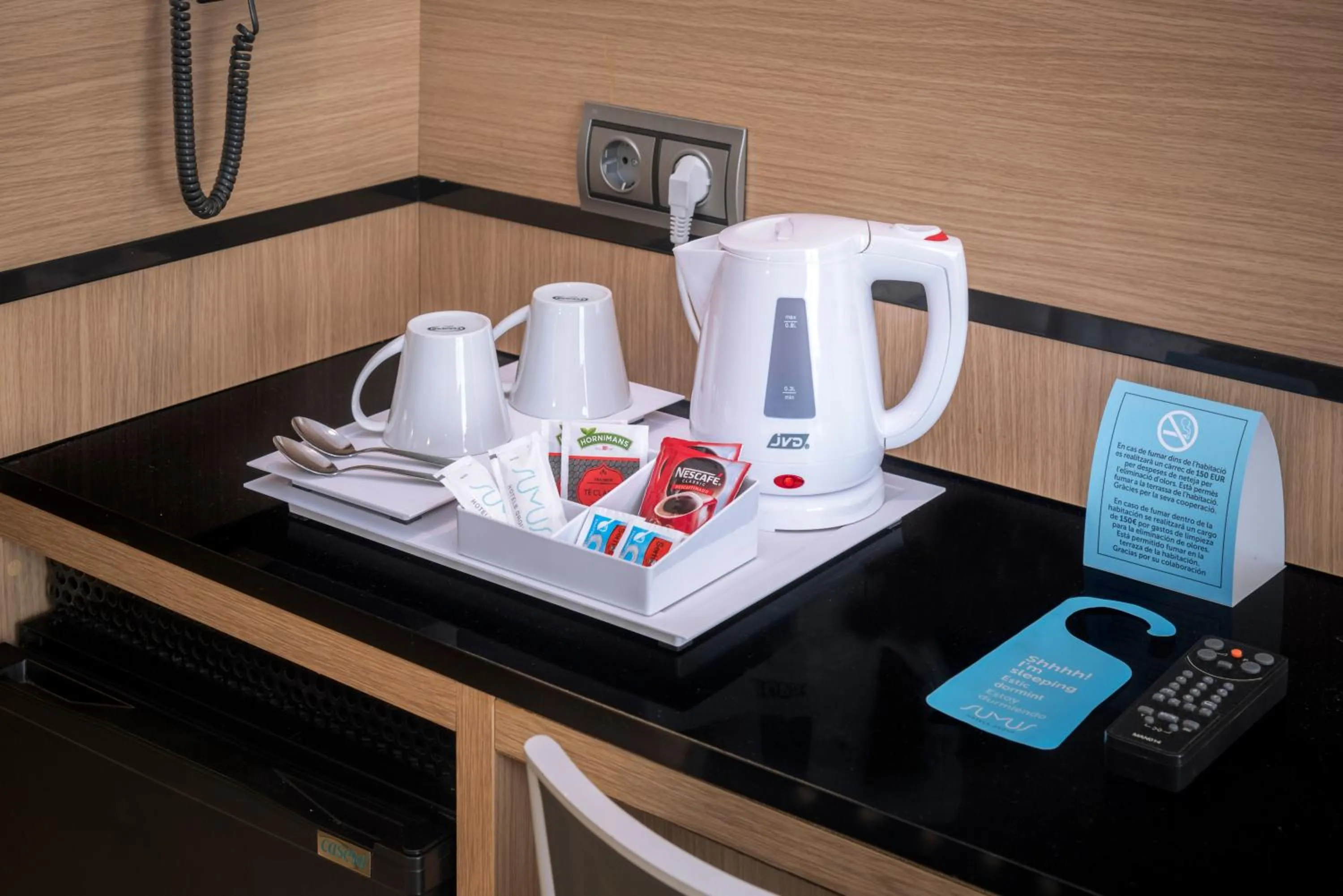 Coffee/tea facilities in Sumus Hotel Monteplaya & SPA 4Sup - Adults Only