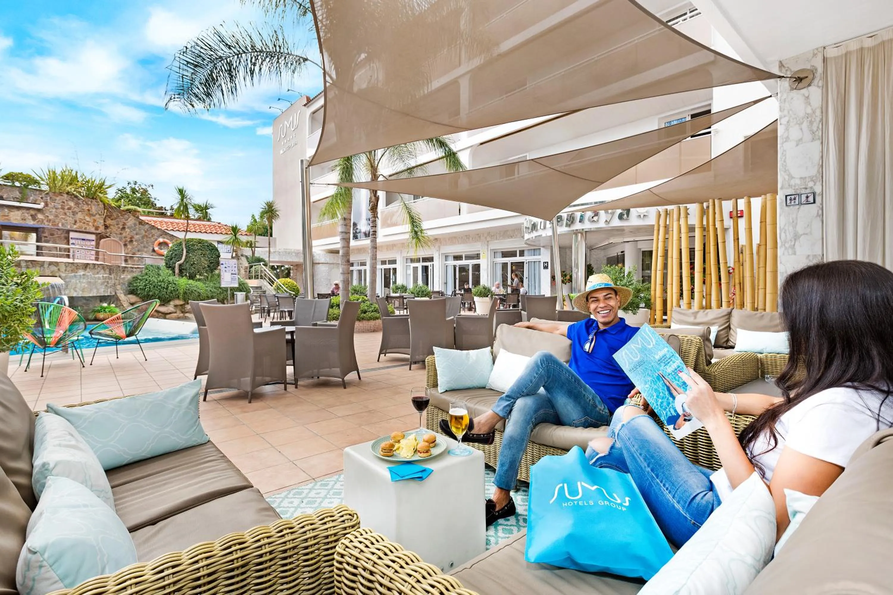 People in Sumus Hotel Monteplaya & SPA 4Sup - Adults Only