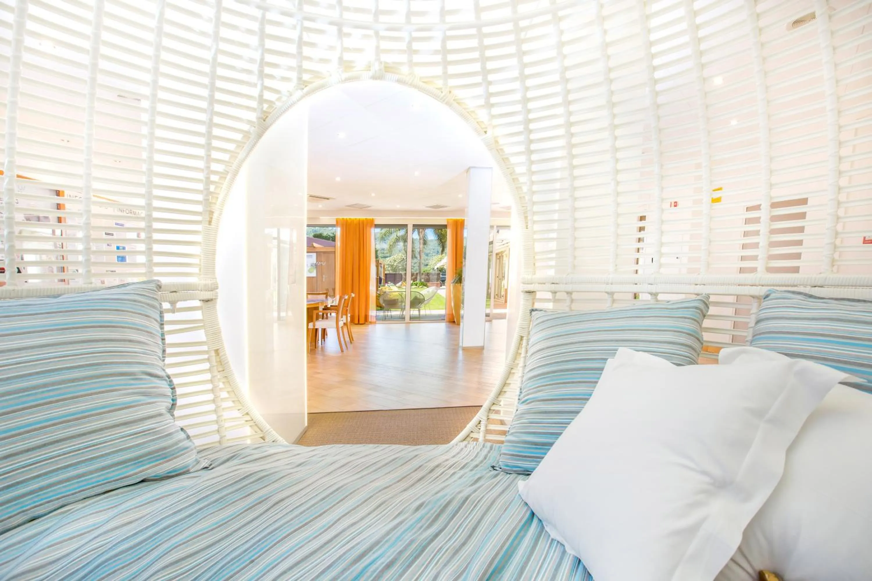 Lobby or reception, Bed in Sumus Hotel Monteplaya & SPA 4Sup - Adults Only