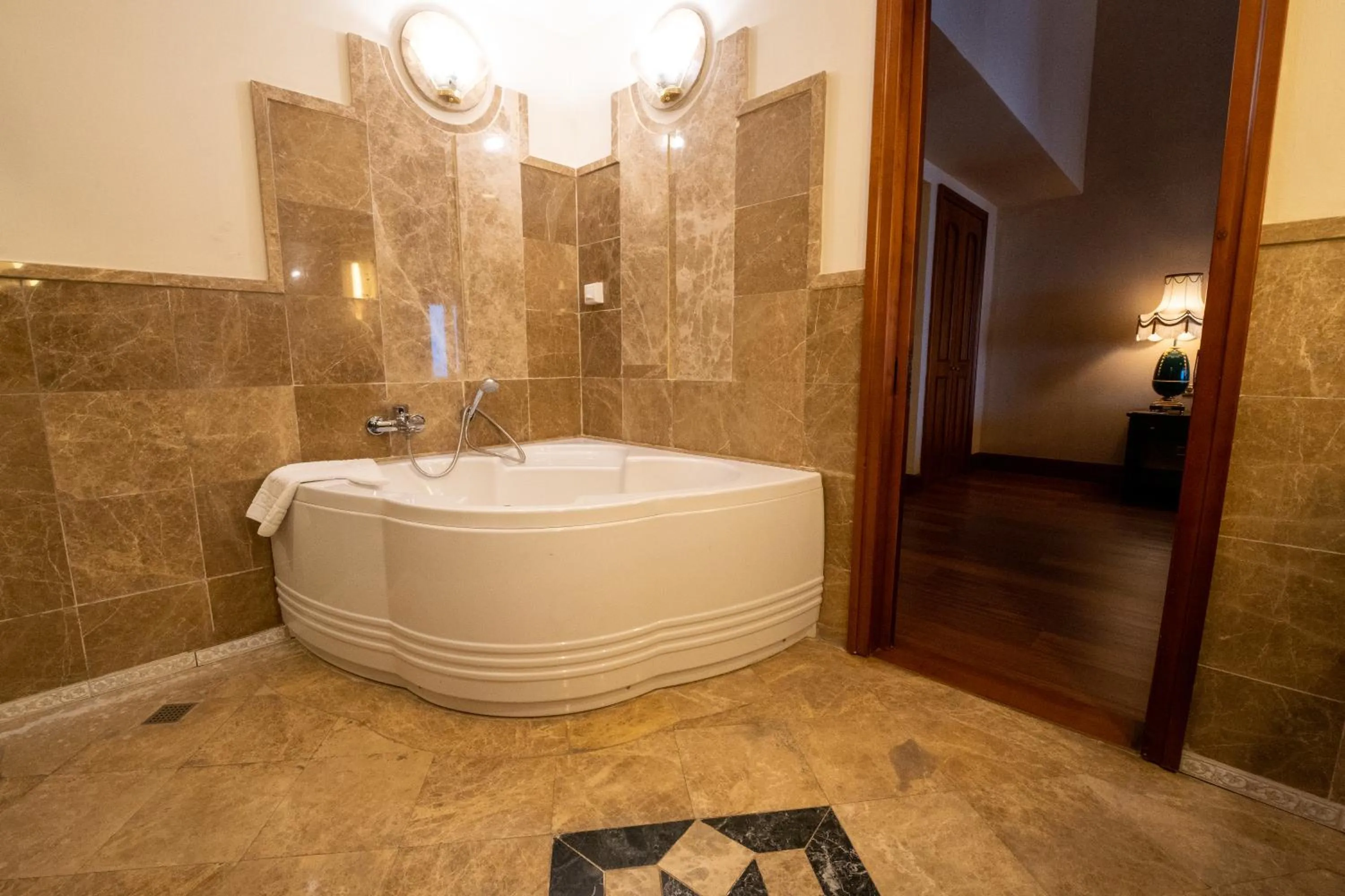 Hot Tub in Duja Chalet Ski Center