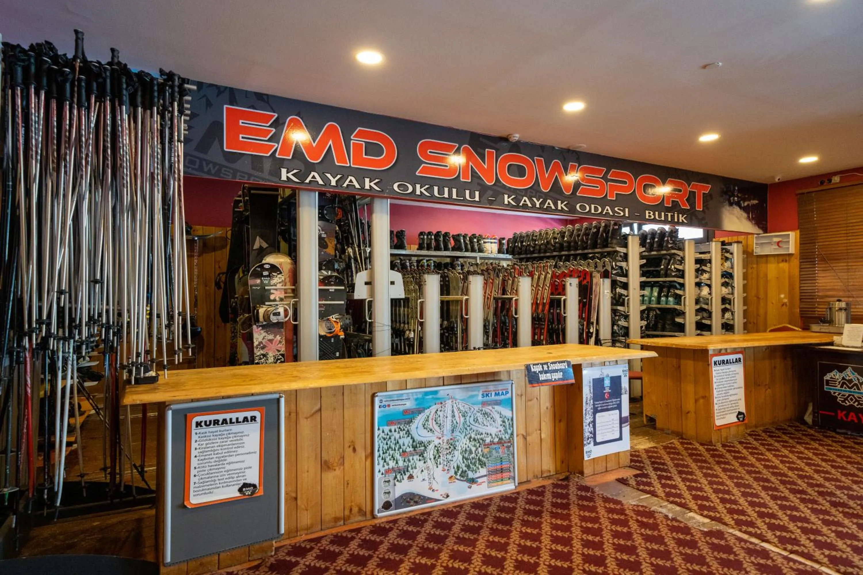 Ski School in Duja Chalet Ski Center