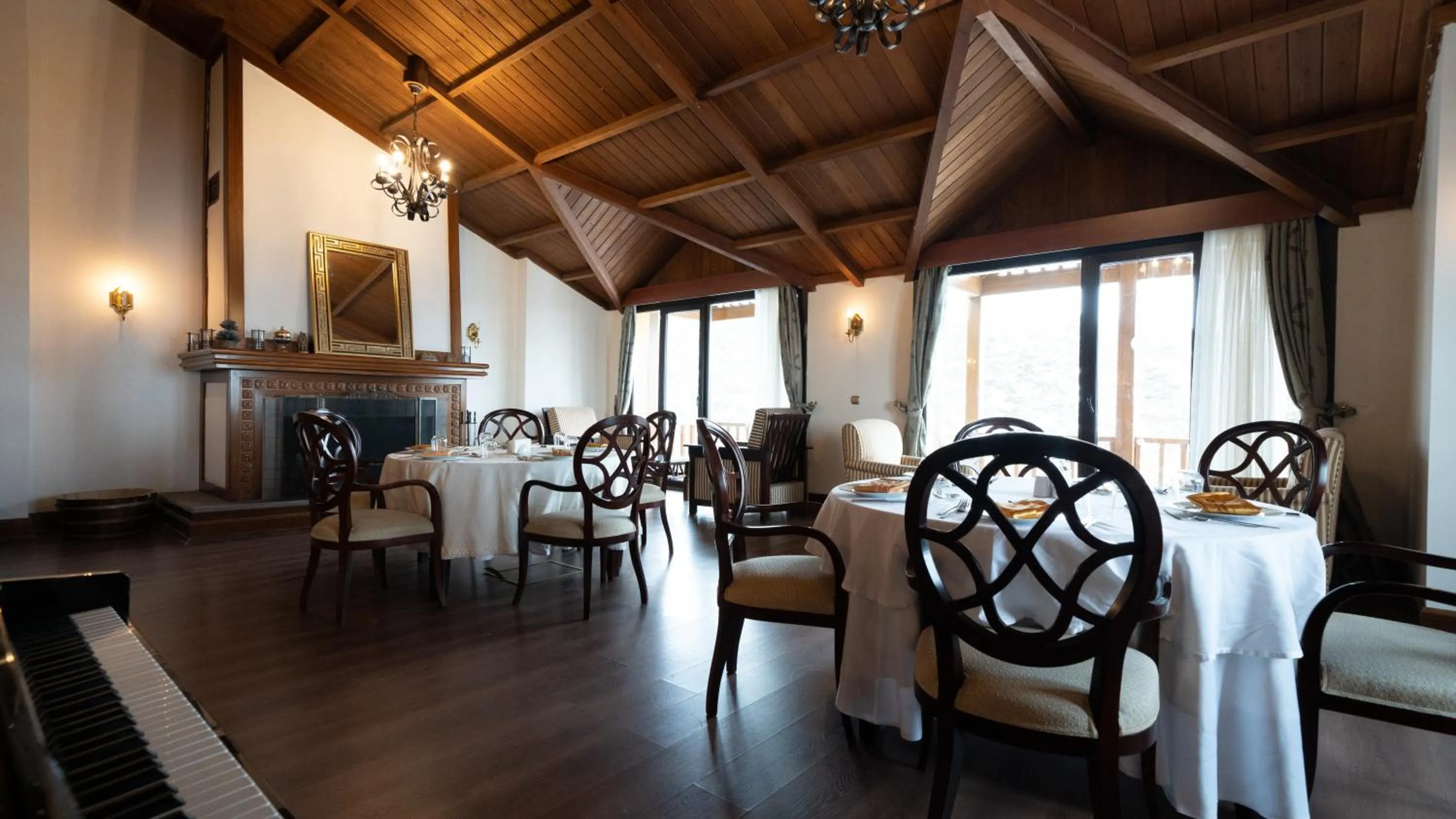 Restaurant/places to eat in Duja Chalet Ski Center