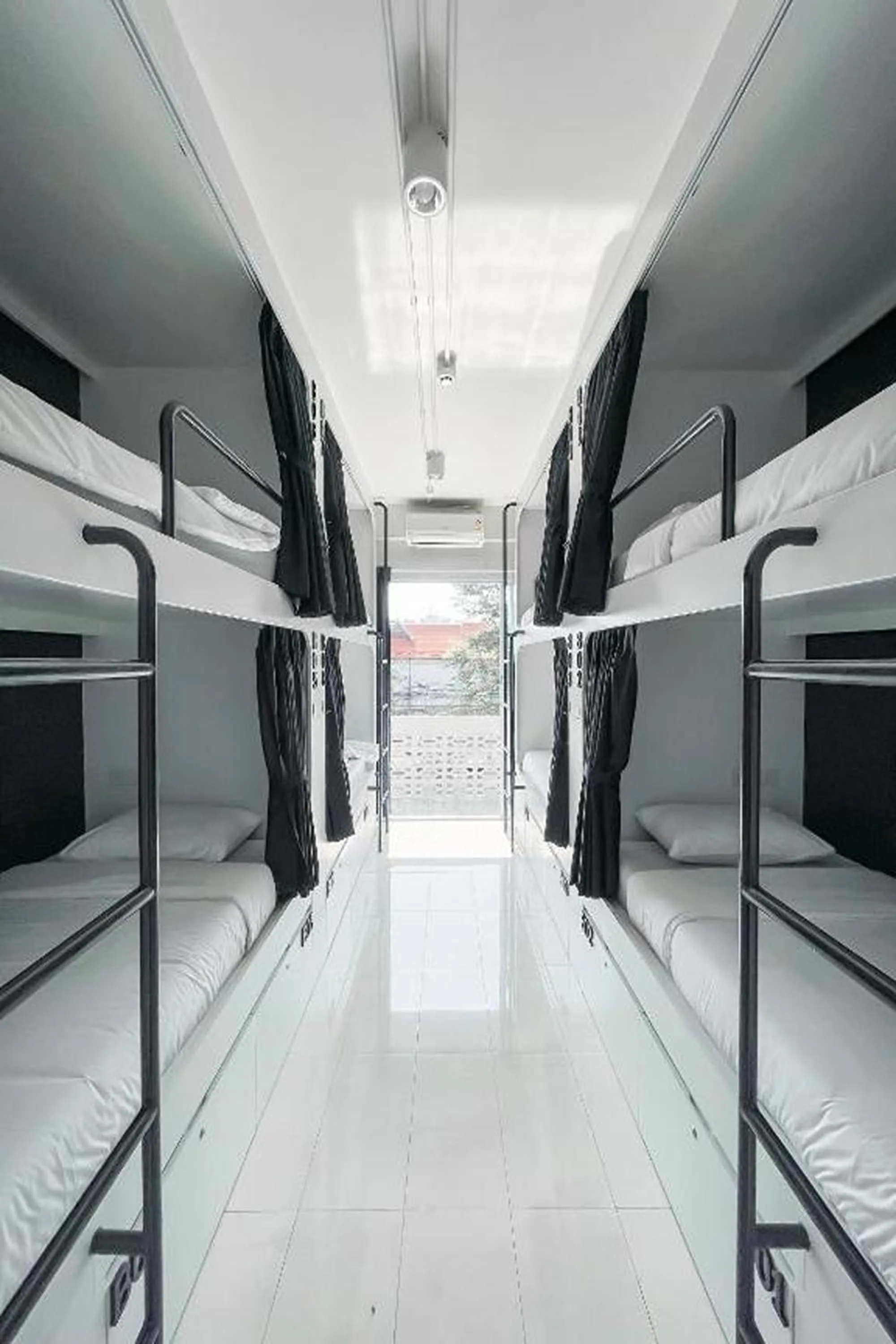 bunk bed in Shapel Hostel and Cafe