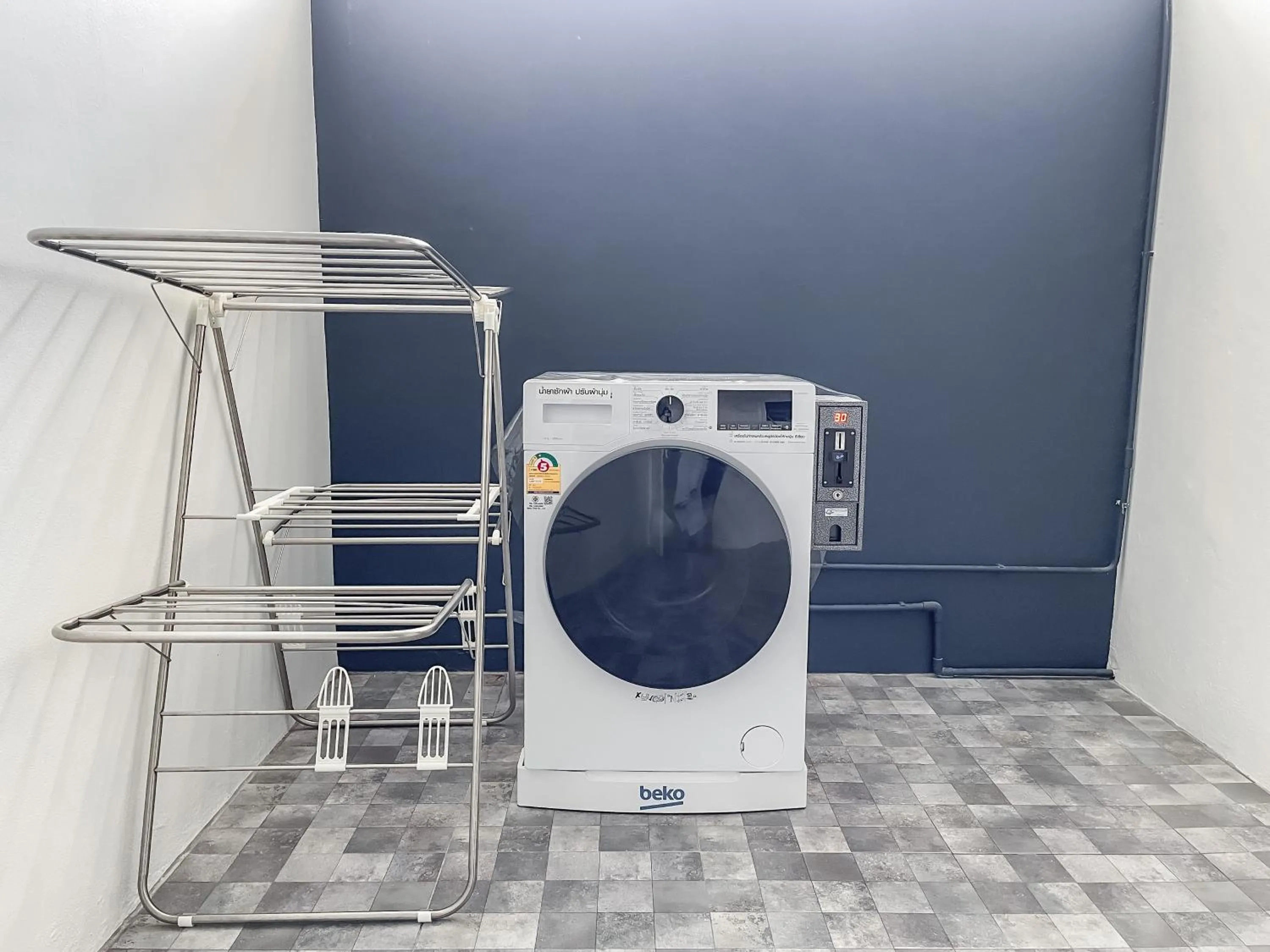 Area and facilities in Shapel Hostel and Cafe