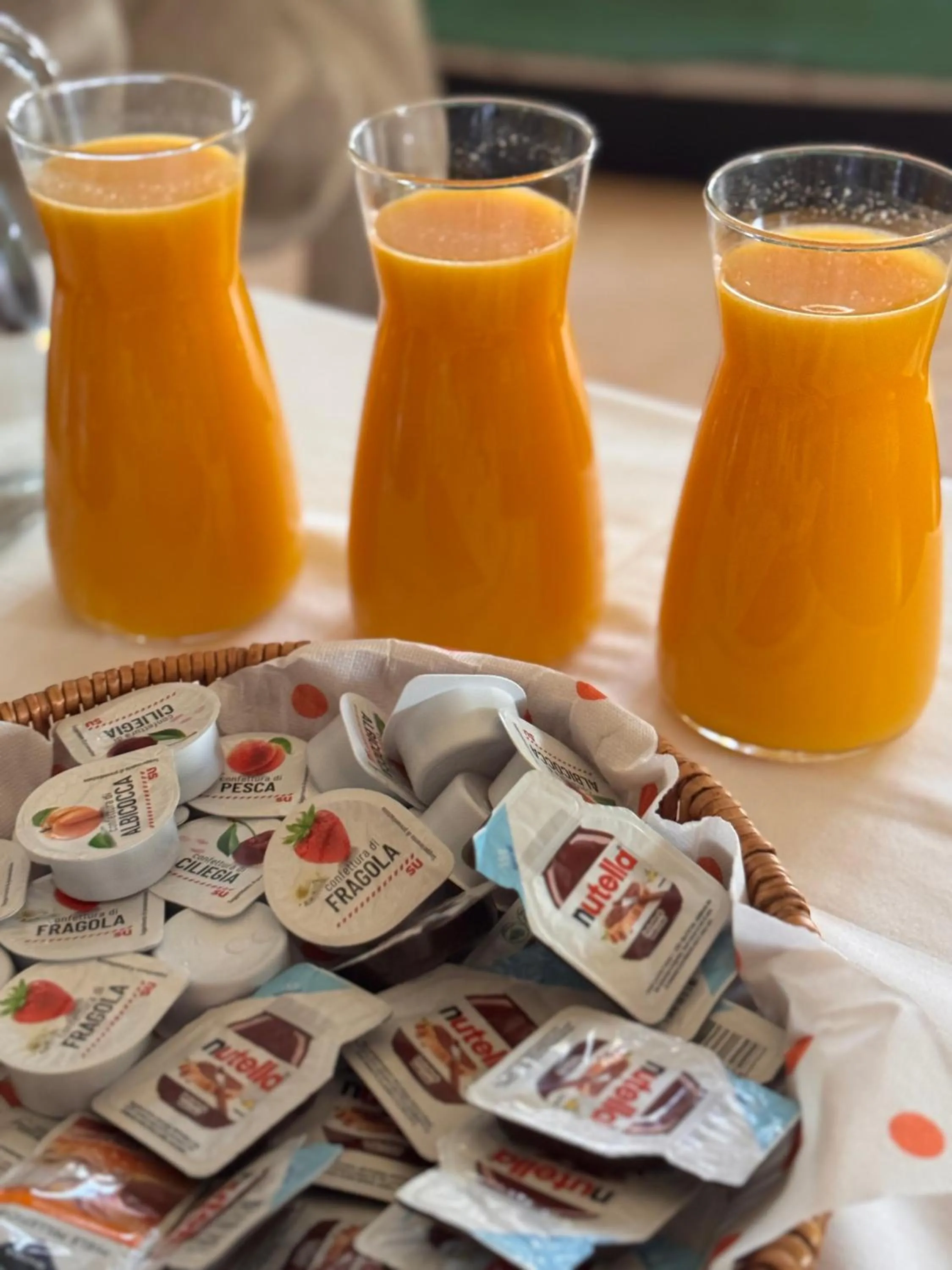 Continental breakfast in Hotel Rey's