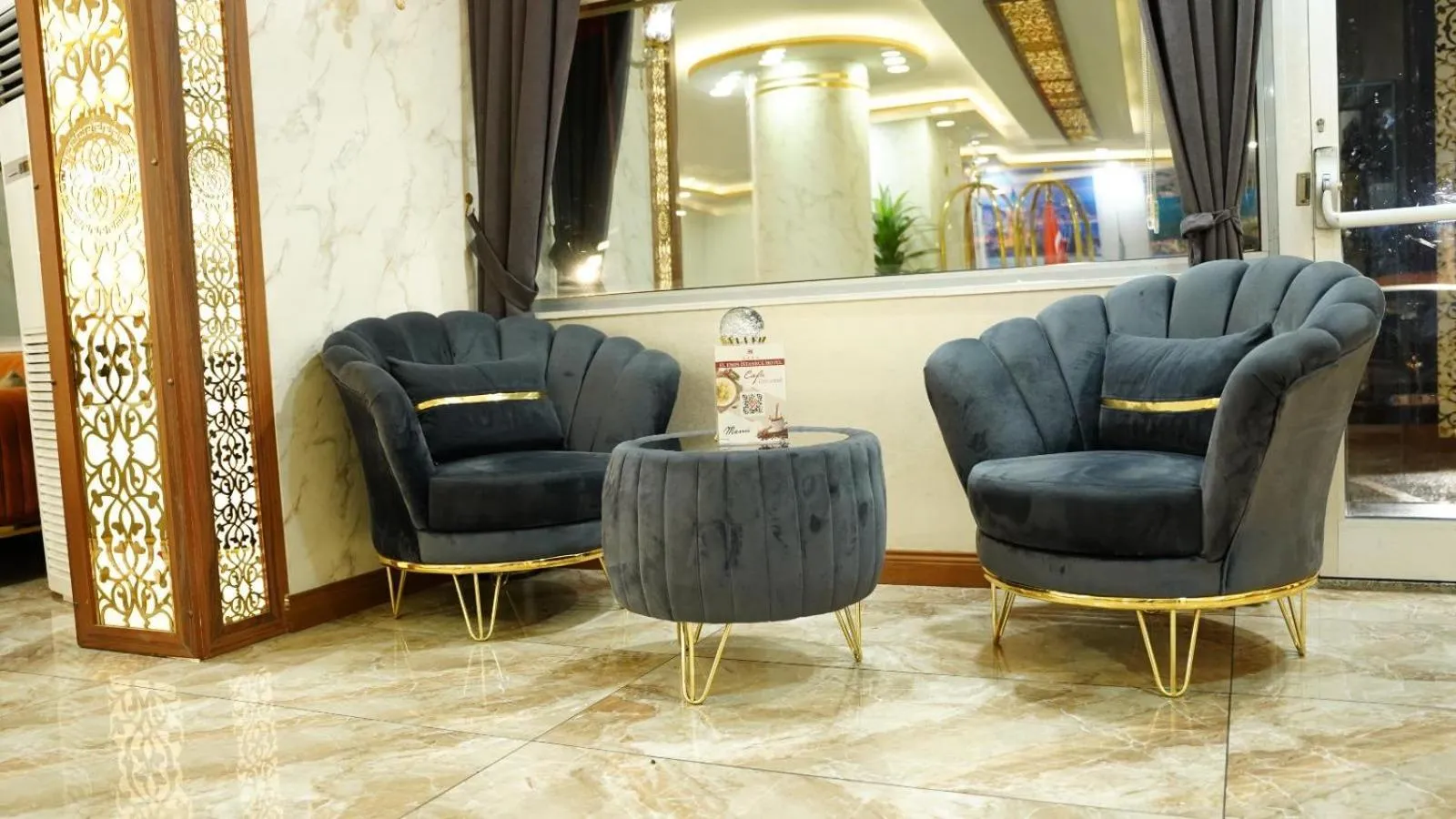 Seating area in El Emin İstanbul Hotel