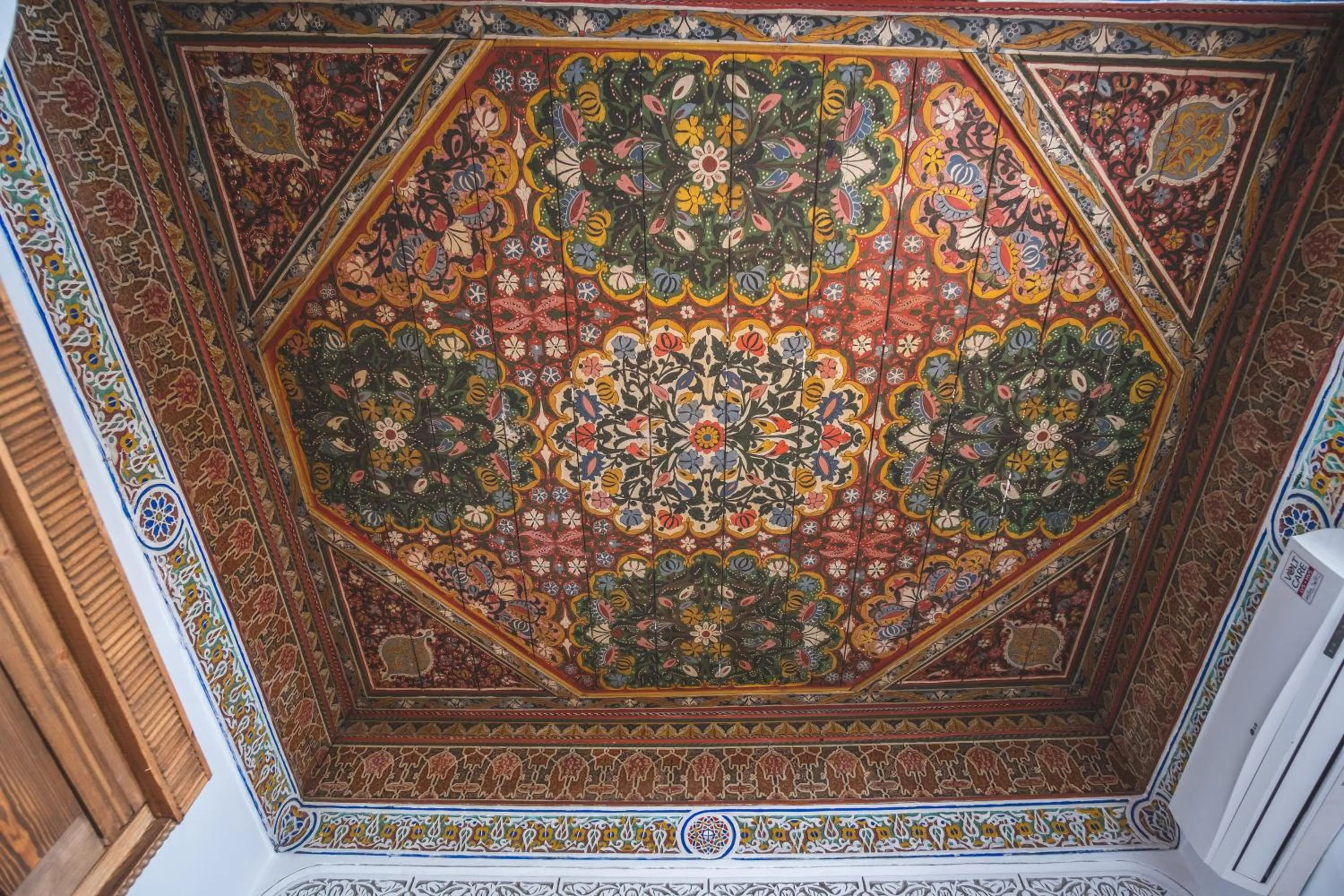 Photo of the whole room in Riad Villa Berna under Swiss Management