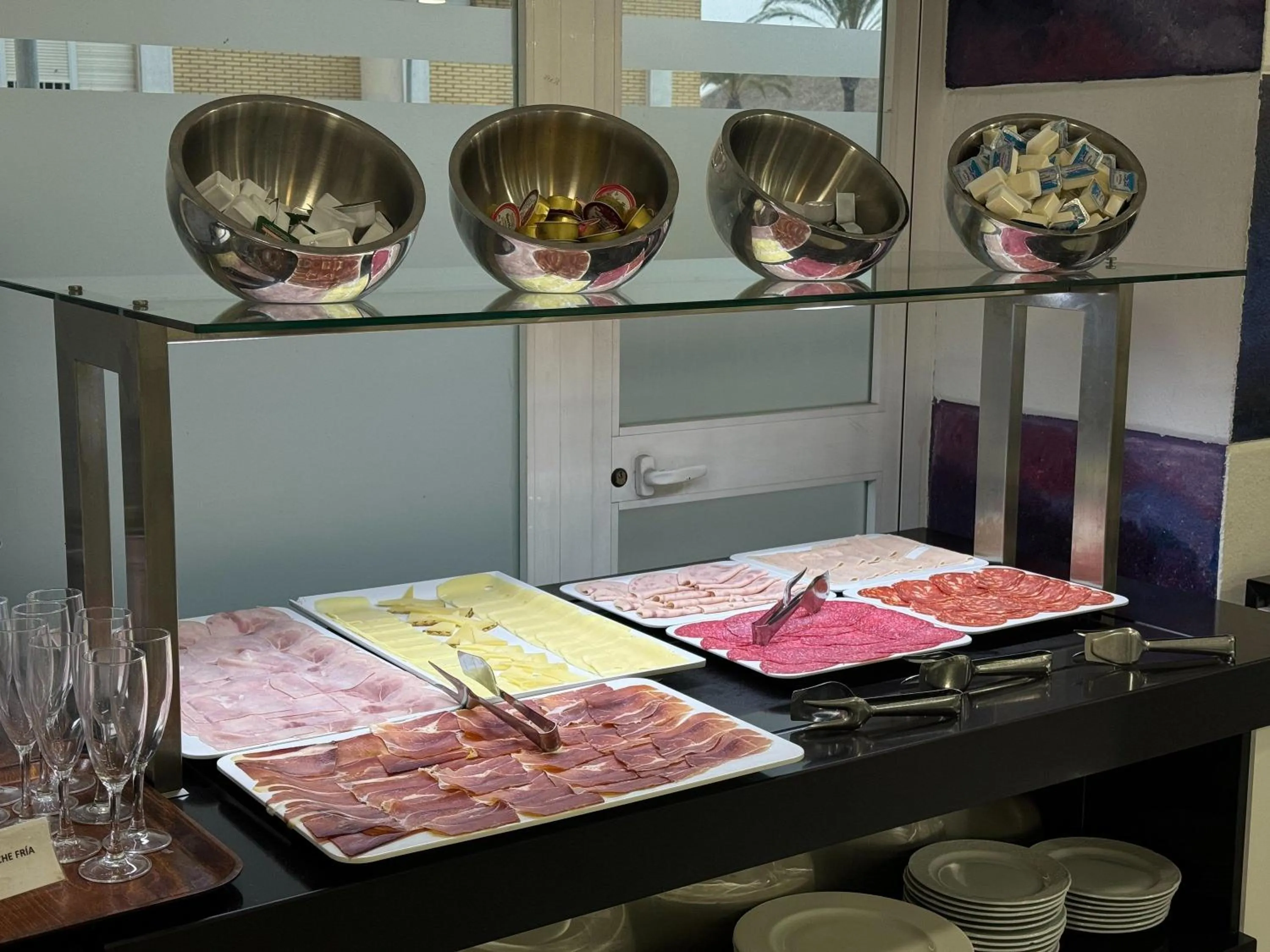 Buffet breakfast in Hotel Guadalquivir