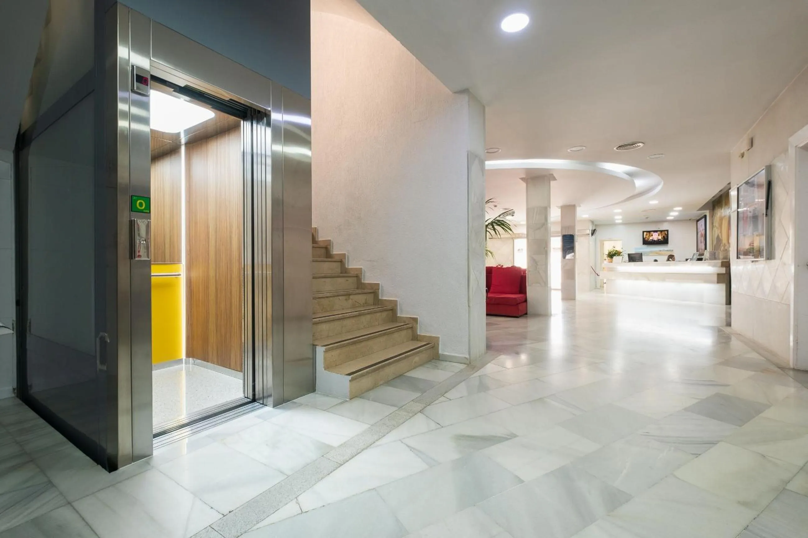 Lobby or reception in Hotel Guadalquivir