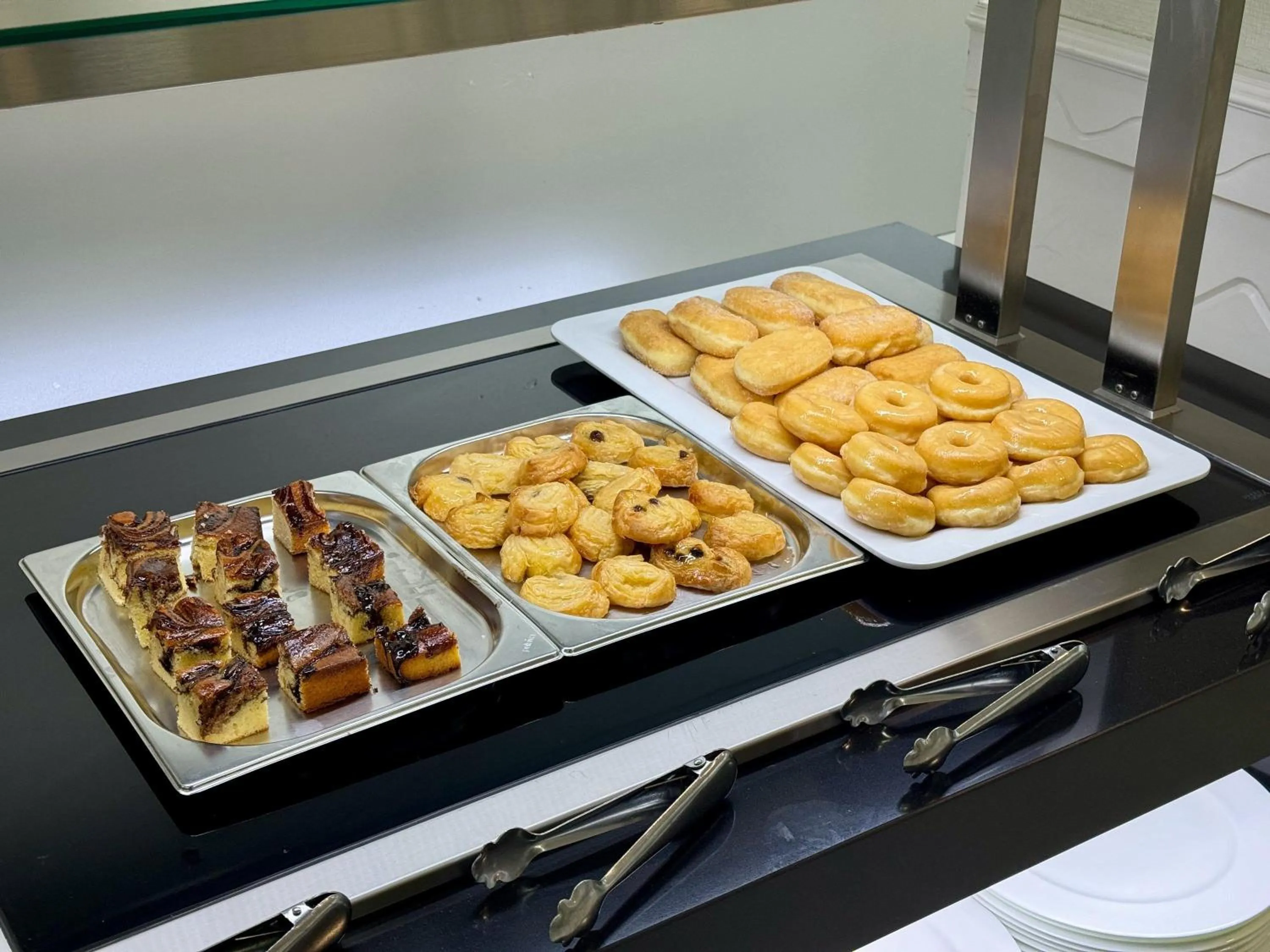 Buffet breakfast in Hotel Guadalquivir