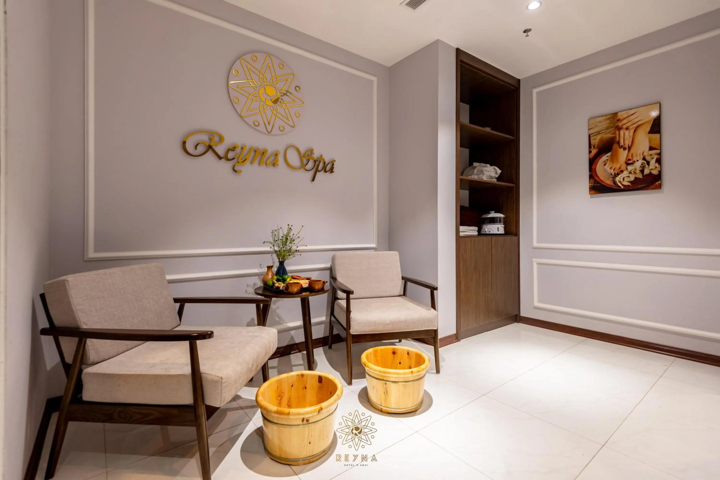 Living room in Reyna Luxury Hotel