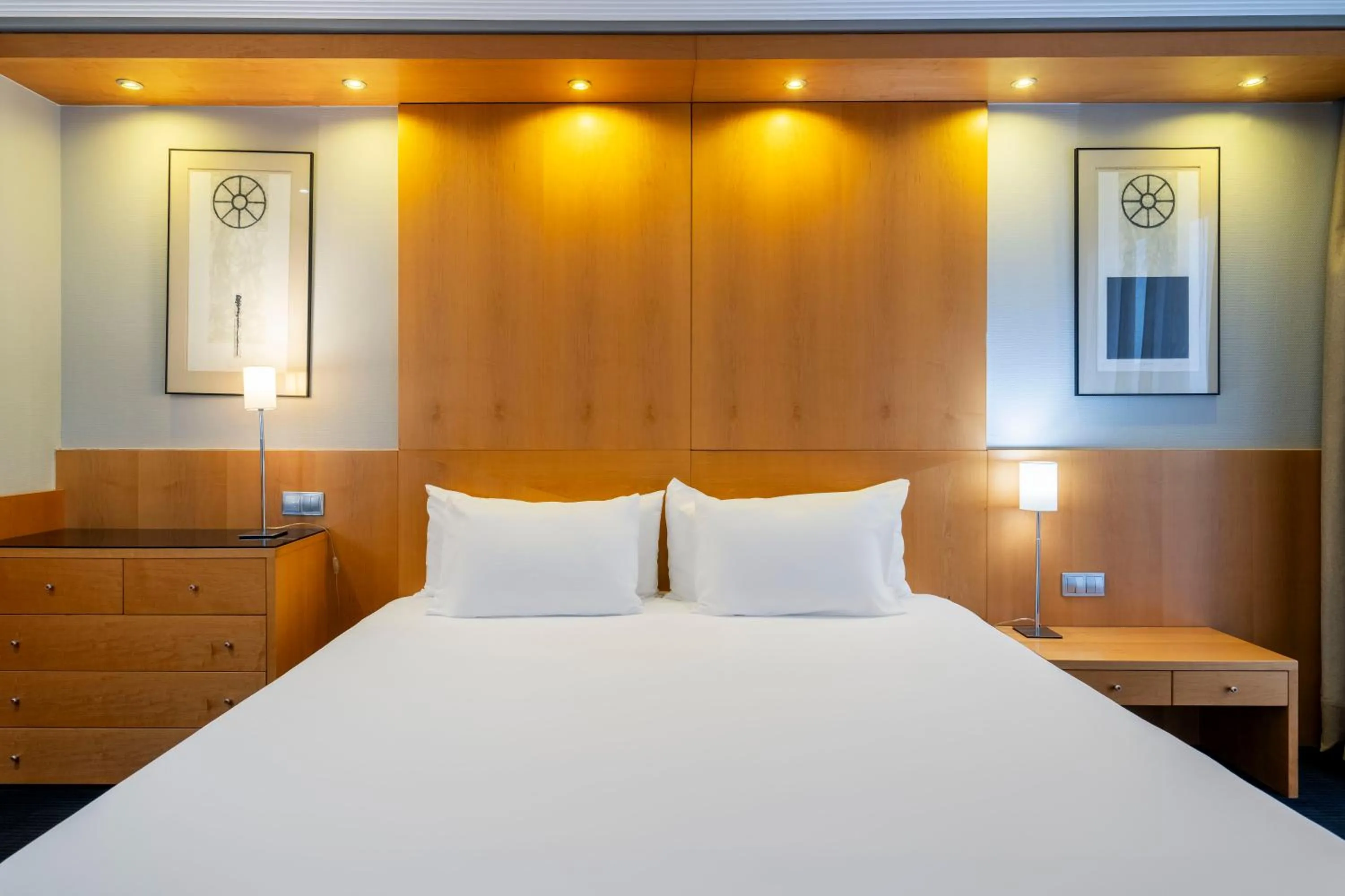 Photo of the whole room, Bed in Eurostars Rey Alfonso X