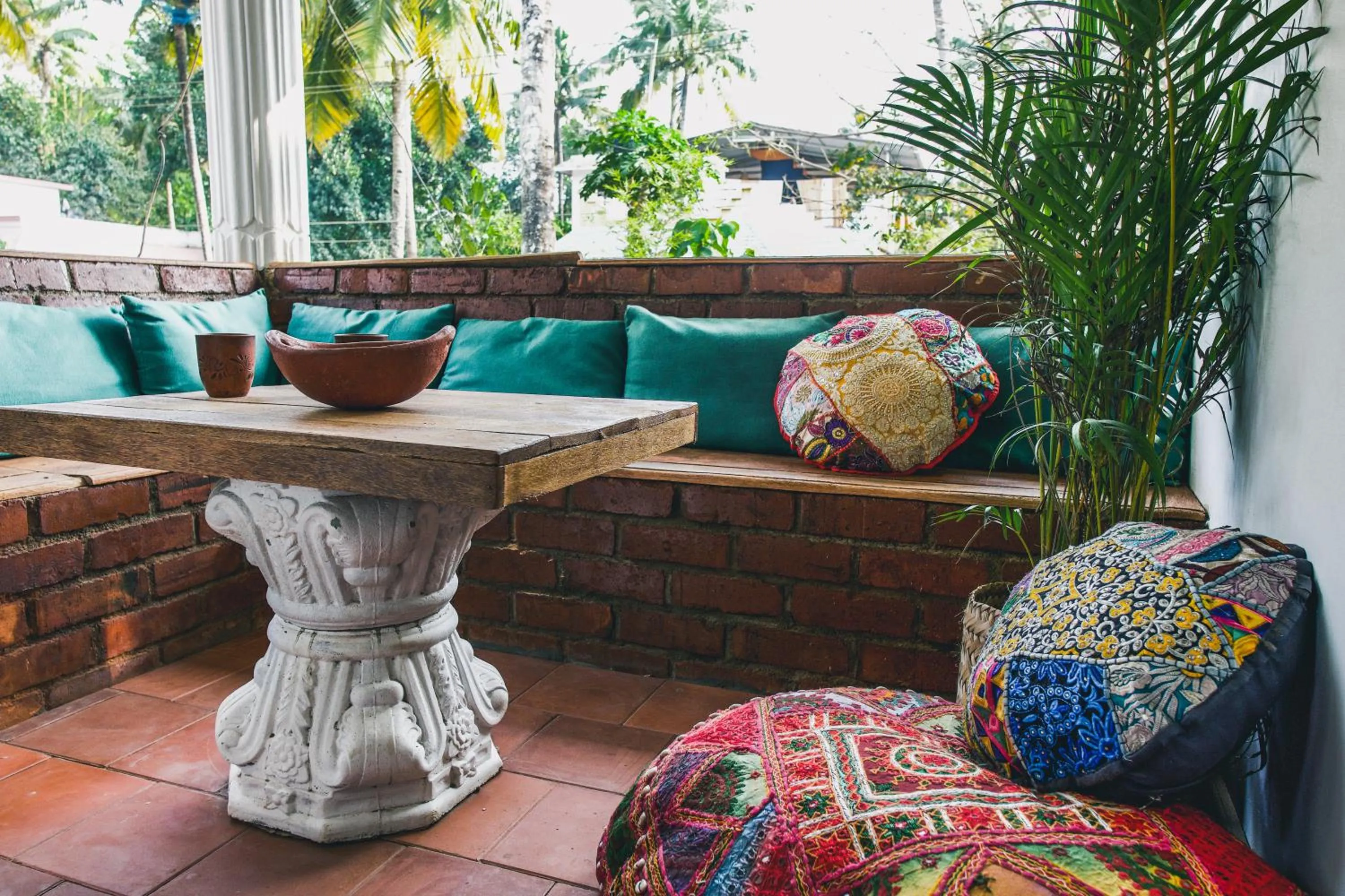 Property building in Boho's Hotel