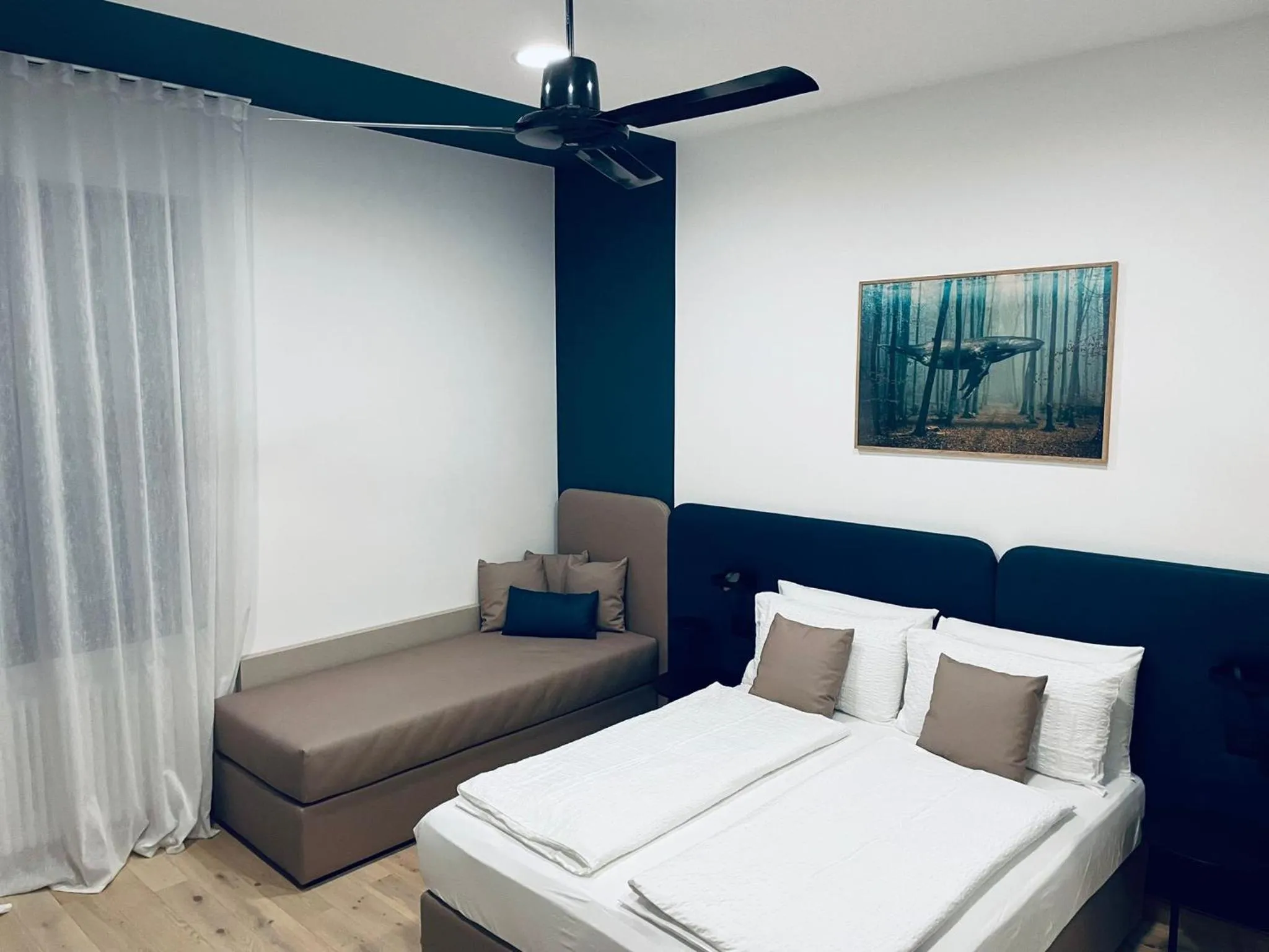 Photo of the whole room, Bed in House of Bruno - Only self check-in