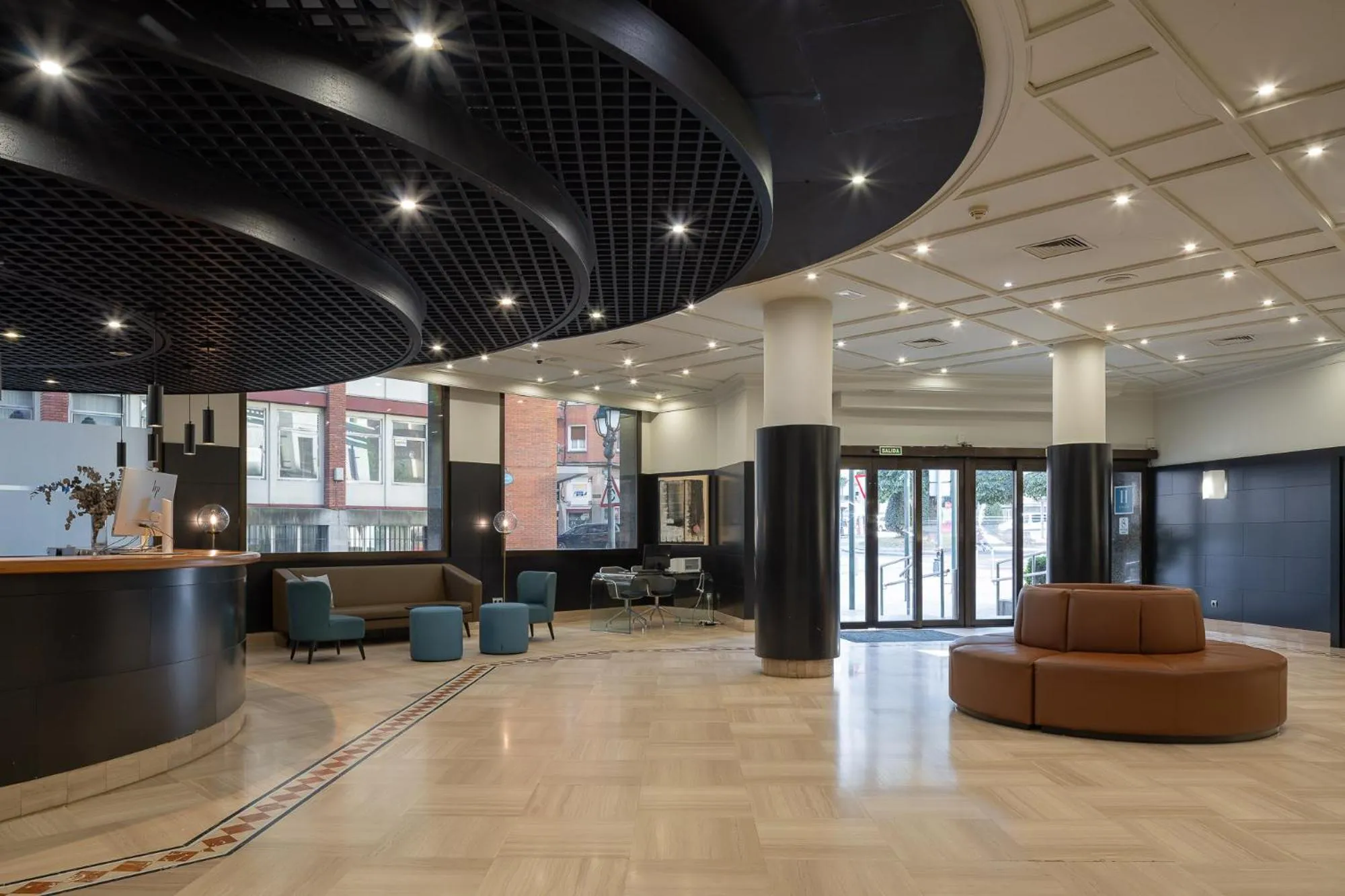 Lobby or reception in Hotel Indautxu