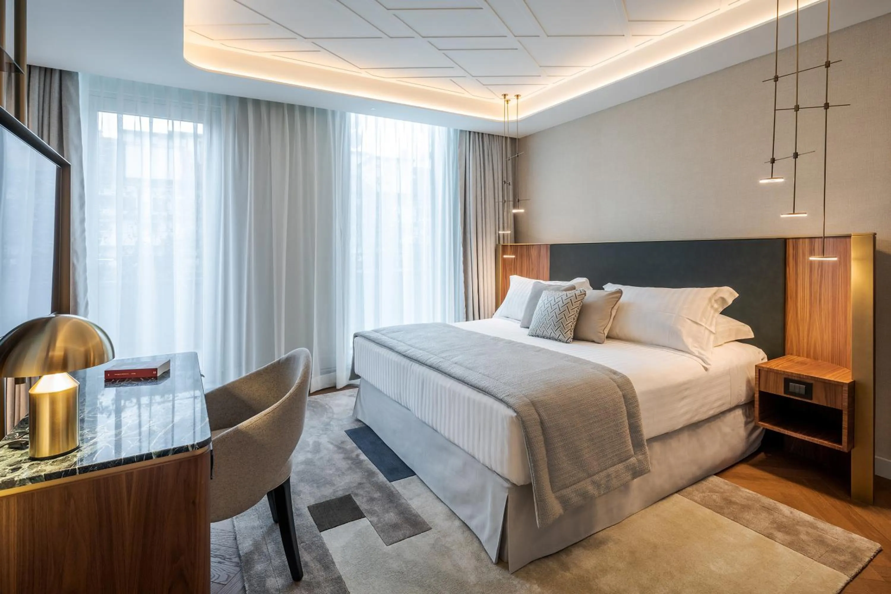 Bedroom, Bed in Casa Baglioni Milan - The Leading Hotels of the World