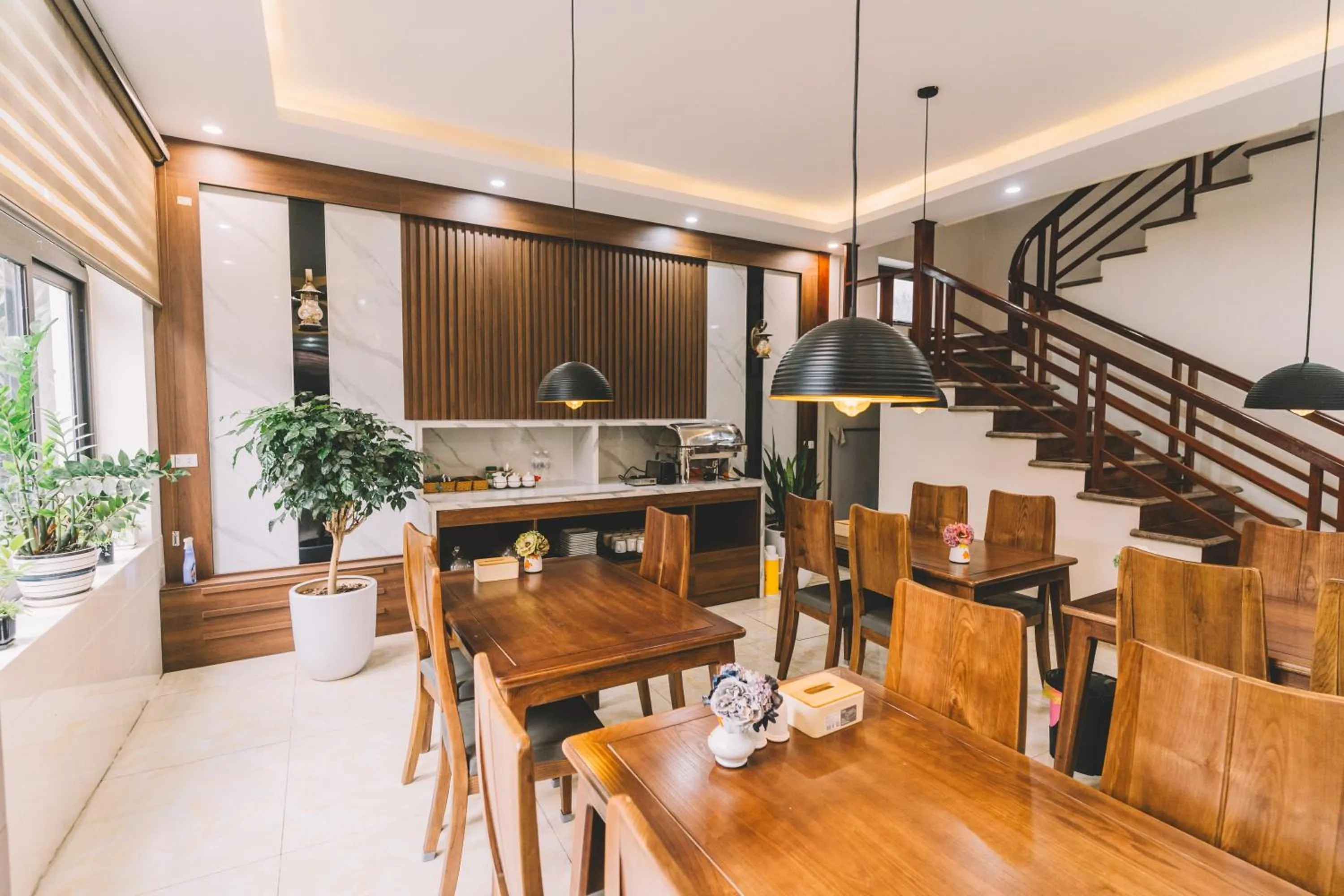 Kitchen or kitchenette in Tamcoc Catalina Hotel