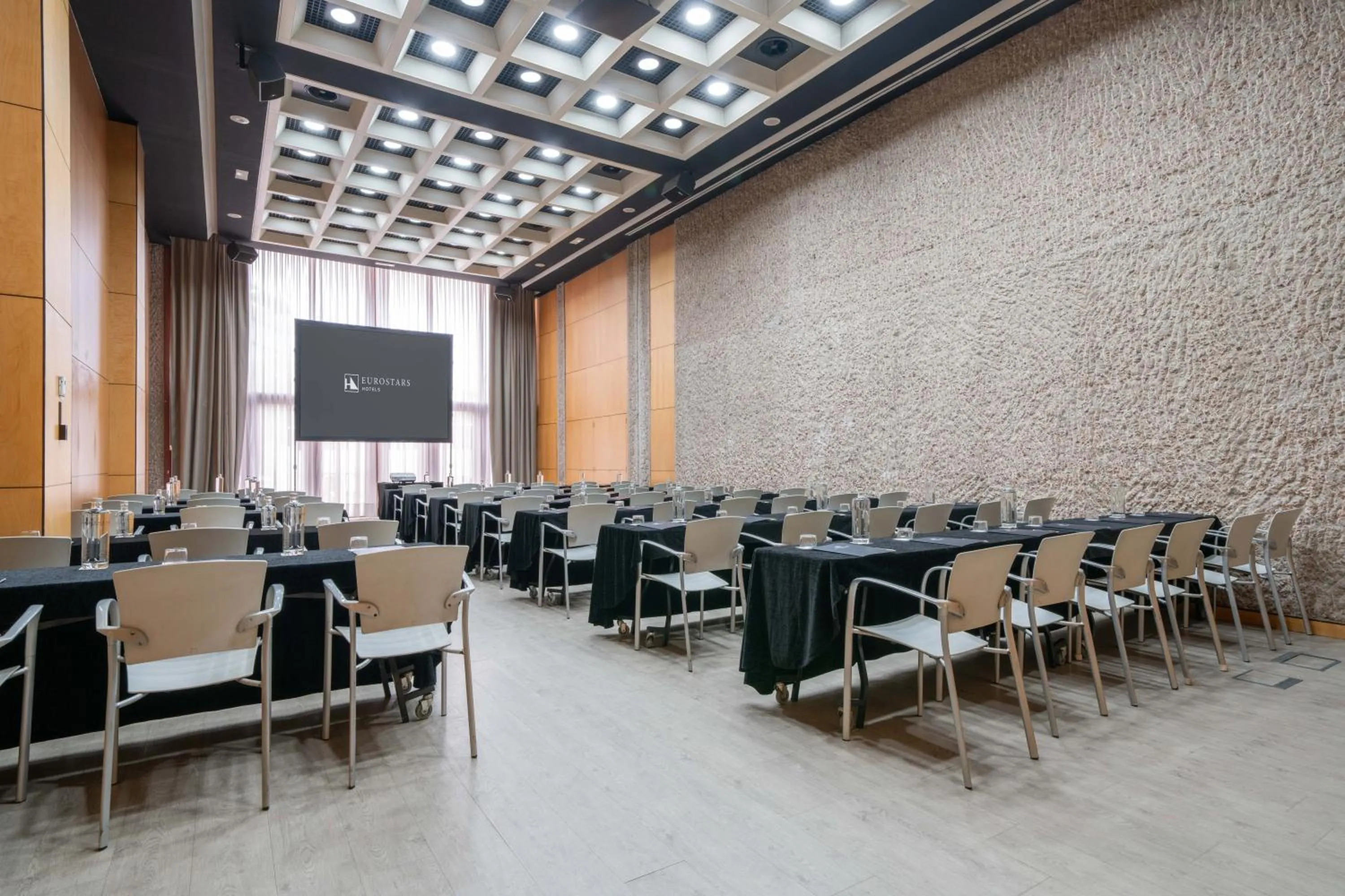 Meeting/conference room in Eurostars Puerta Madrid