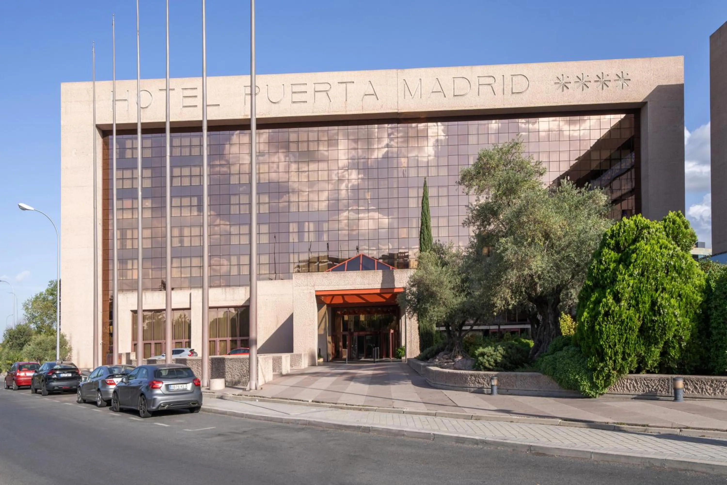 Facade/entrance in Eurostars Puerta Madrid