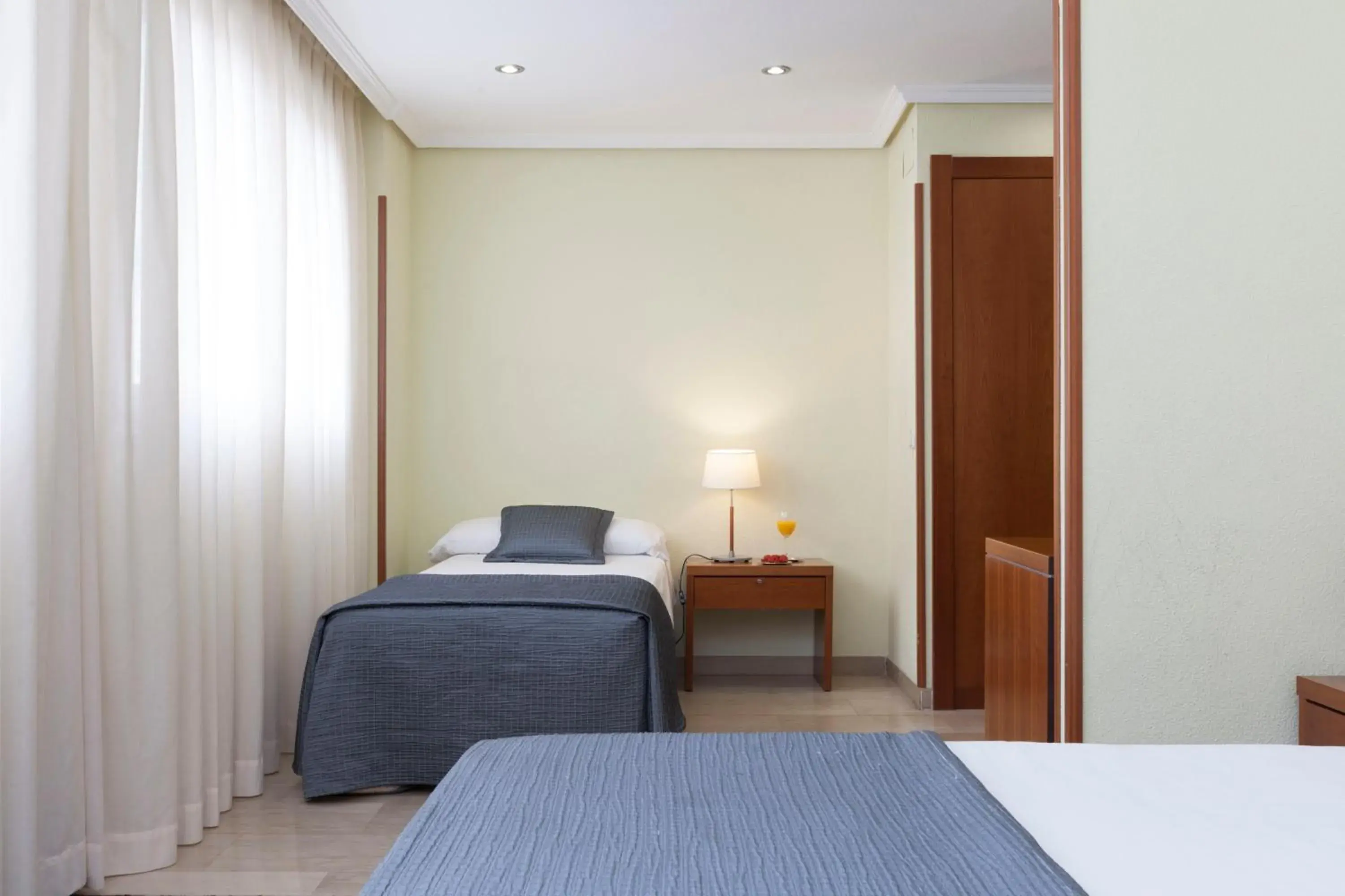 Triple Room in Porcel Torre Garden Triple Room in Porcel Torre Garden