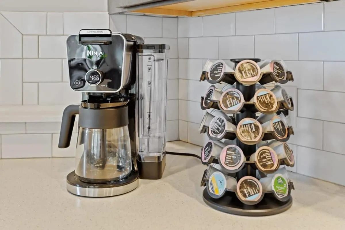 Steps from the Beach Spacious Modern 4BR 2BA Apt