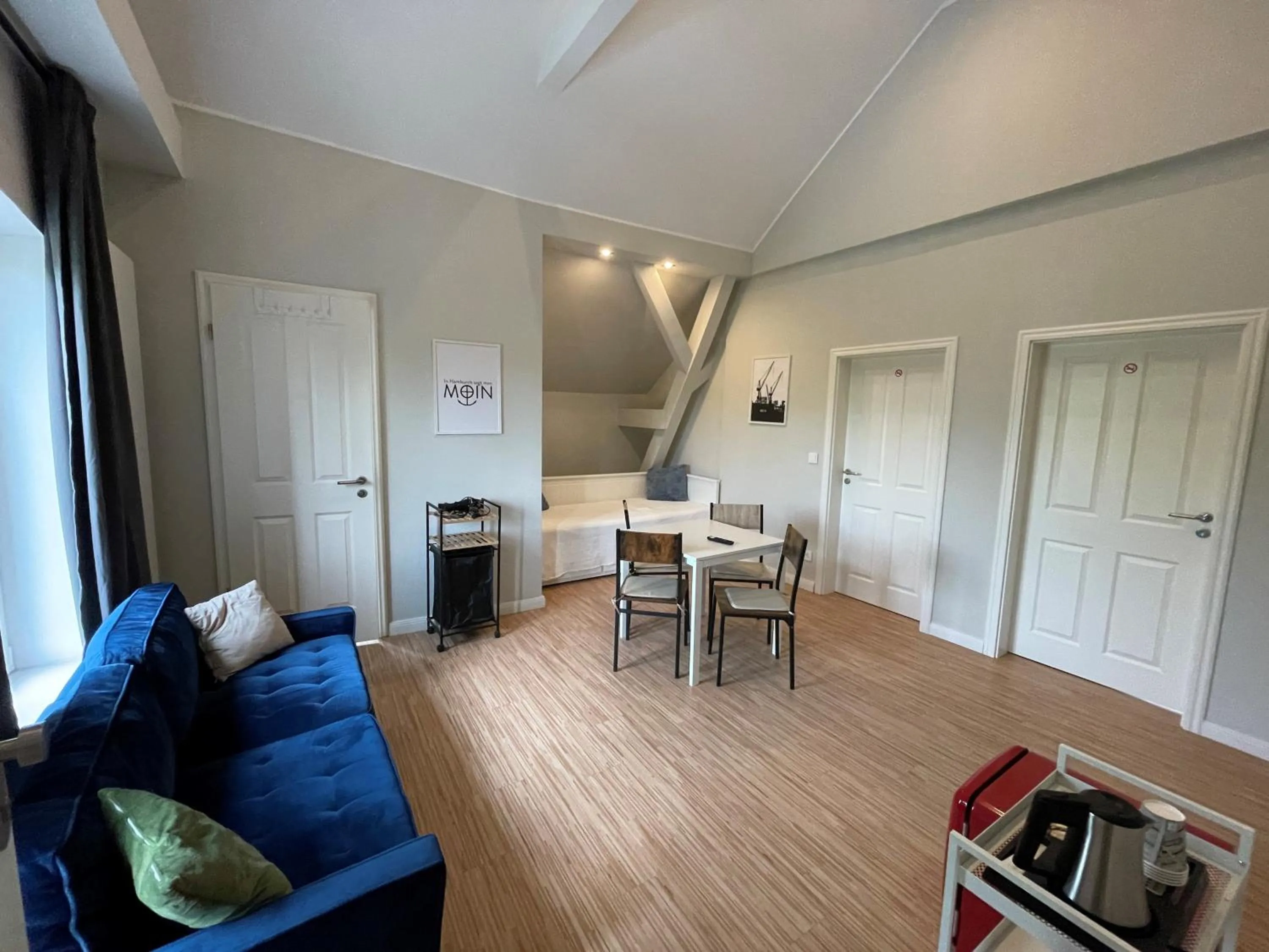 Living room in Ahoi Hostel