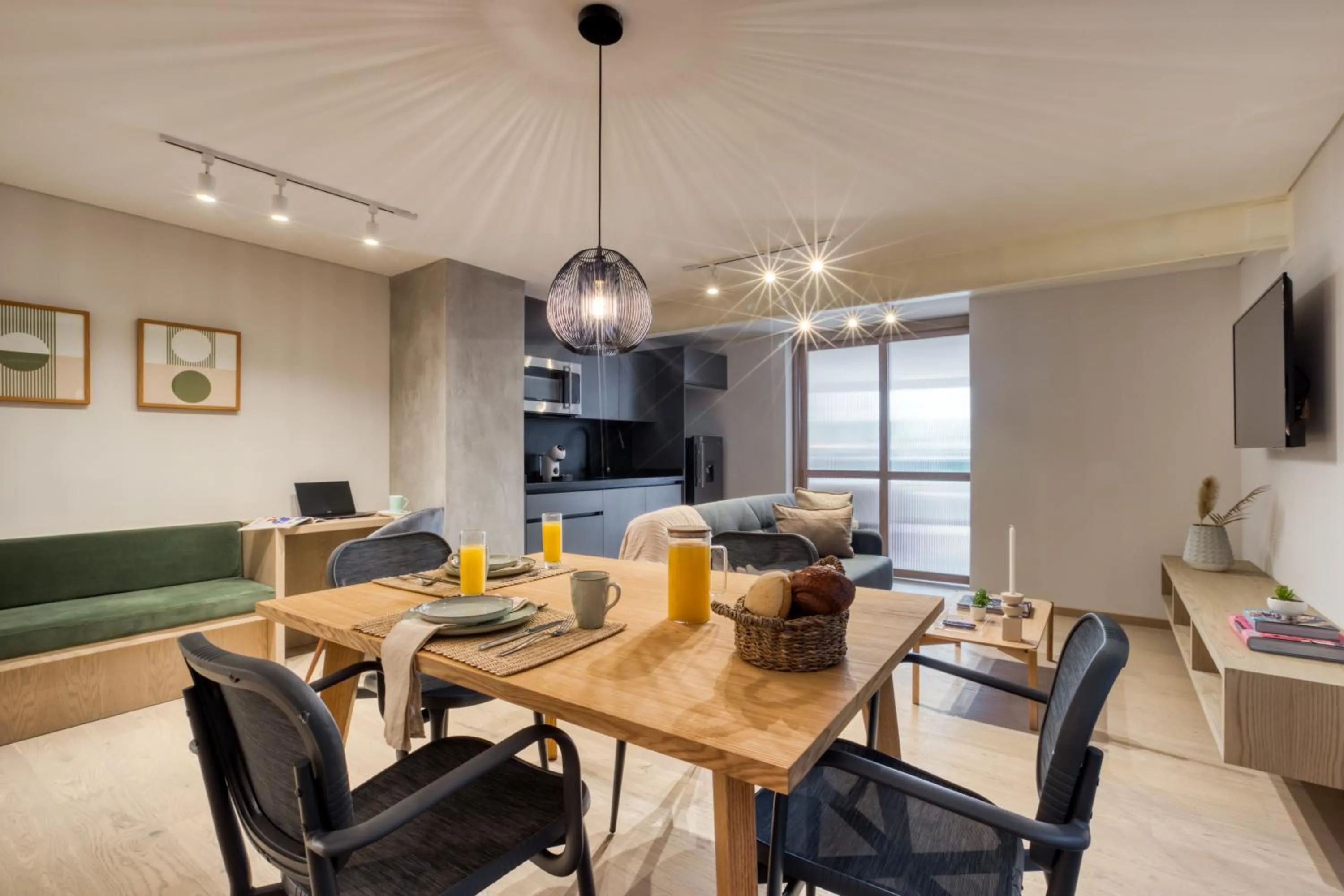 Dining area in ULIV Edgar Allan Poe