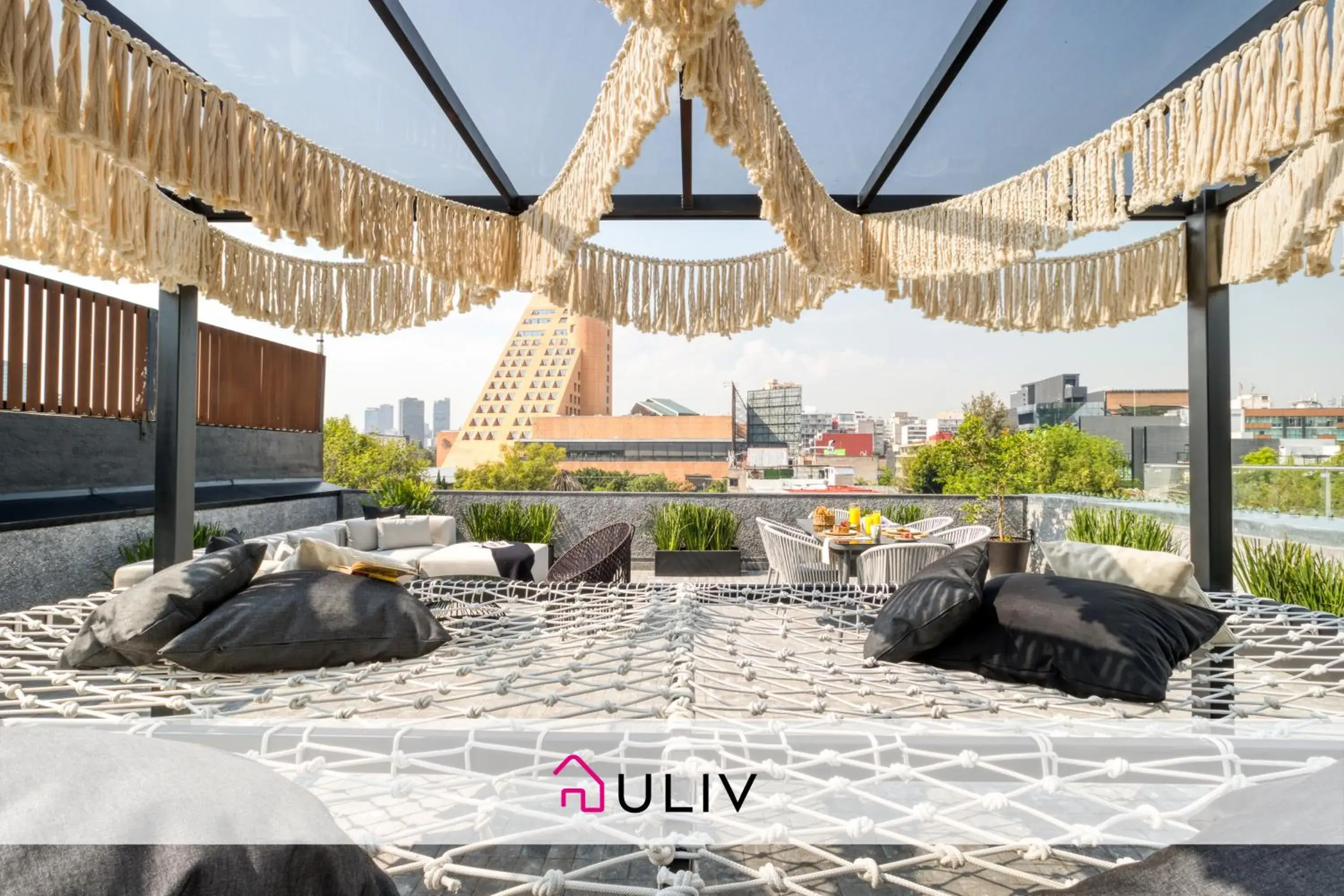 ULIV Edgar Allan Poe ULIV Edgar Allan Poe