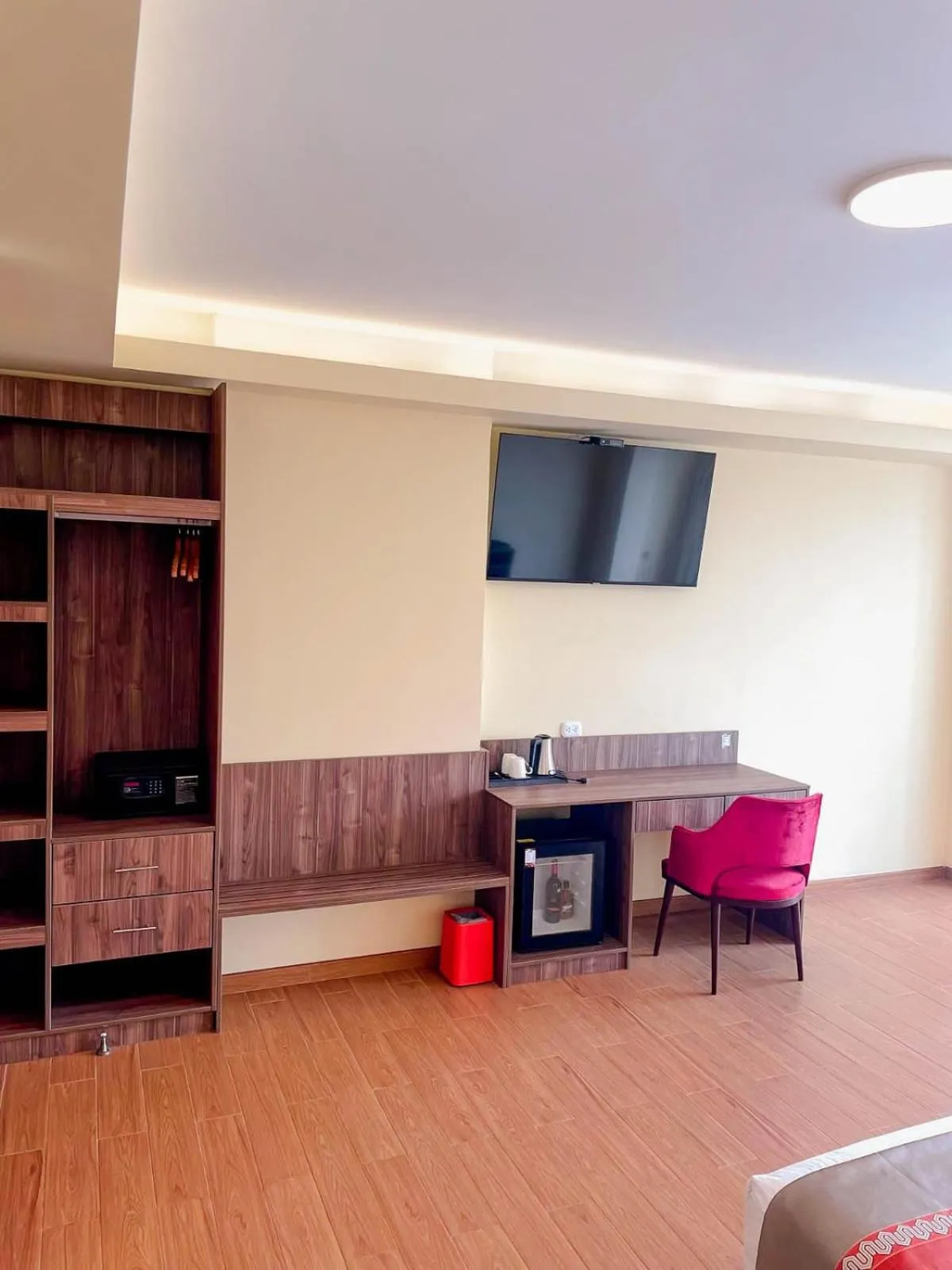 TV and multimedia in SM HOTEL Plus