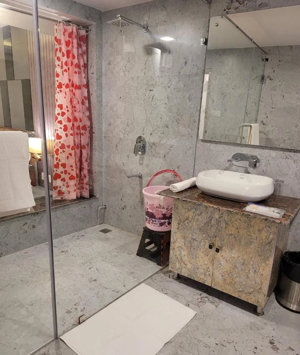 Toilet in SOLITUDE, The Boutique Hotel- Premium & Corporate Friendly