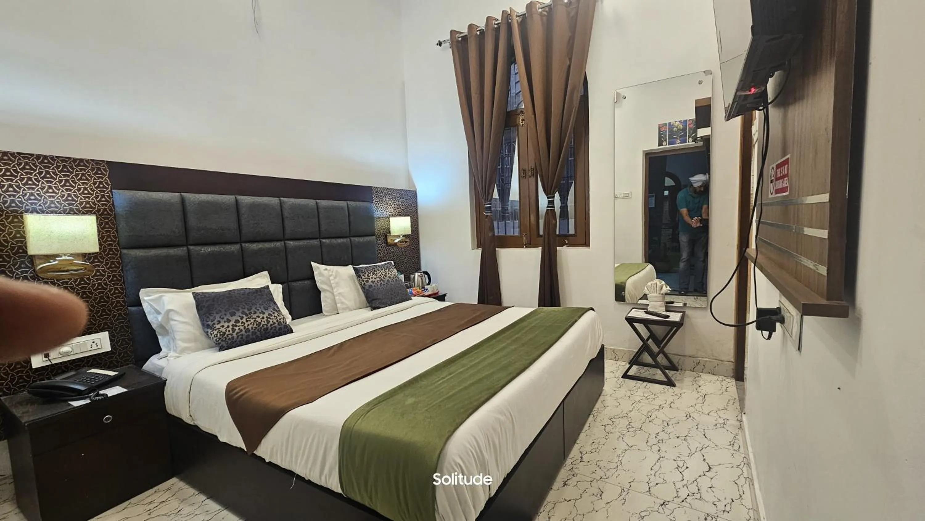 Bed in SOLITUDE, The Boutique Hotel- Premium & Corporate Friendly
