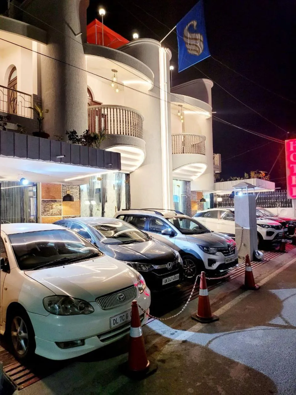 Parking in SOLITUDE, The Boutique Hotel- Premium & Corporate Friendly