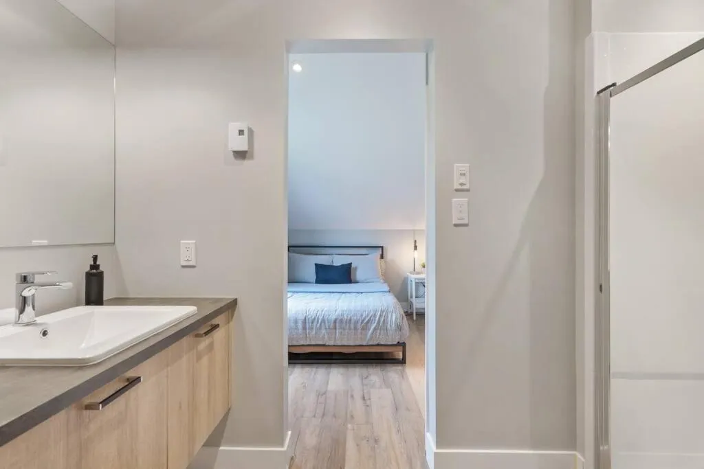 Bed in Initial- Soeur No15 - MSA