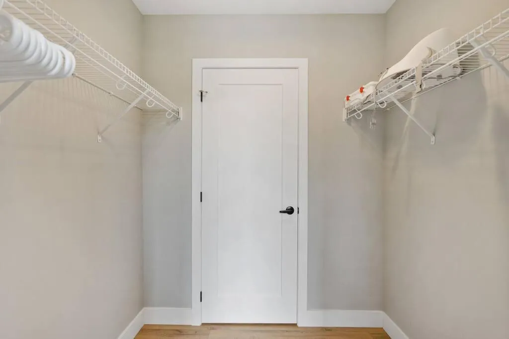 wardrobe in Initial- Soeur No15 - MSA