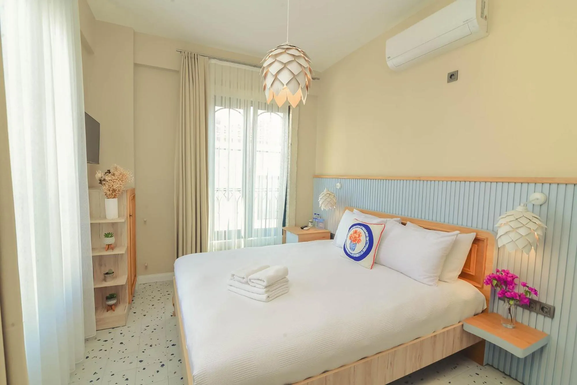 TV and multimedia in Sulty's Avlu