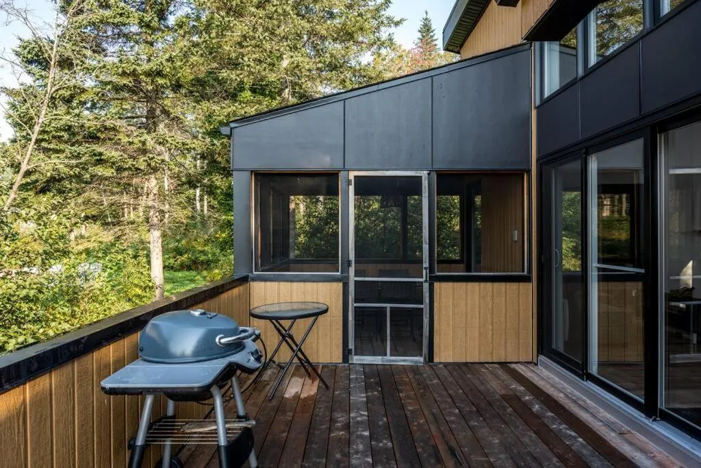 Patio in Initial / Mano / MSA