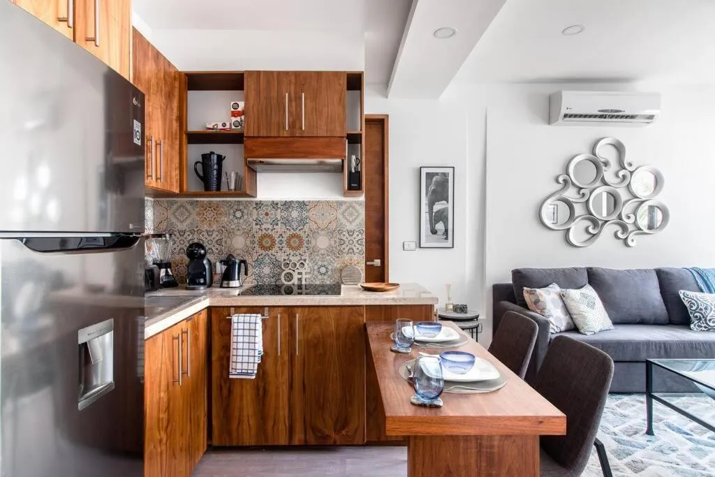 Neem 21 NILAY, Elegant Apartment 10 min from the Beach