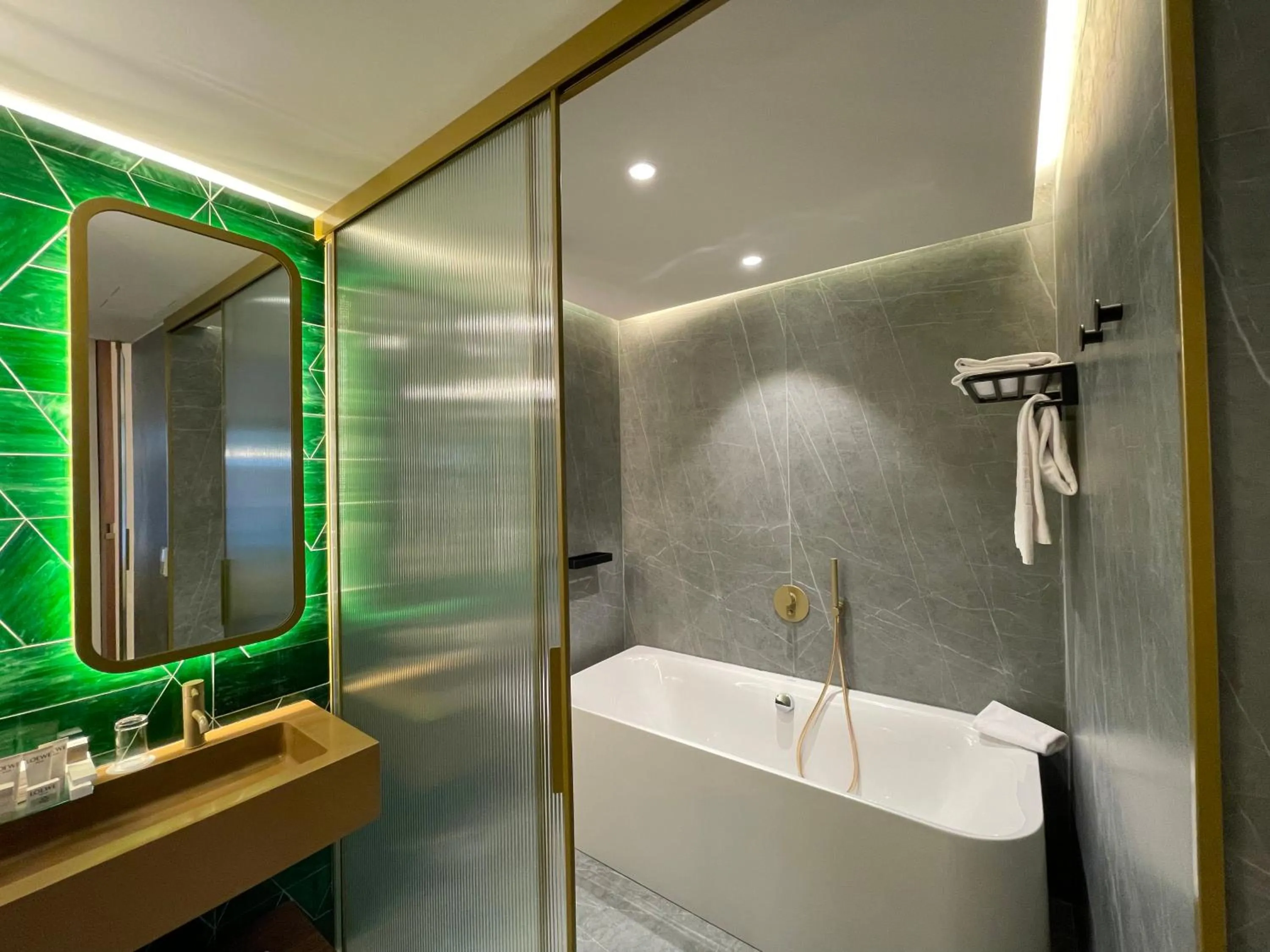 Shower in Gran Hotel Guadalpín Banus